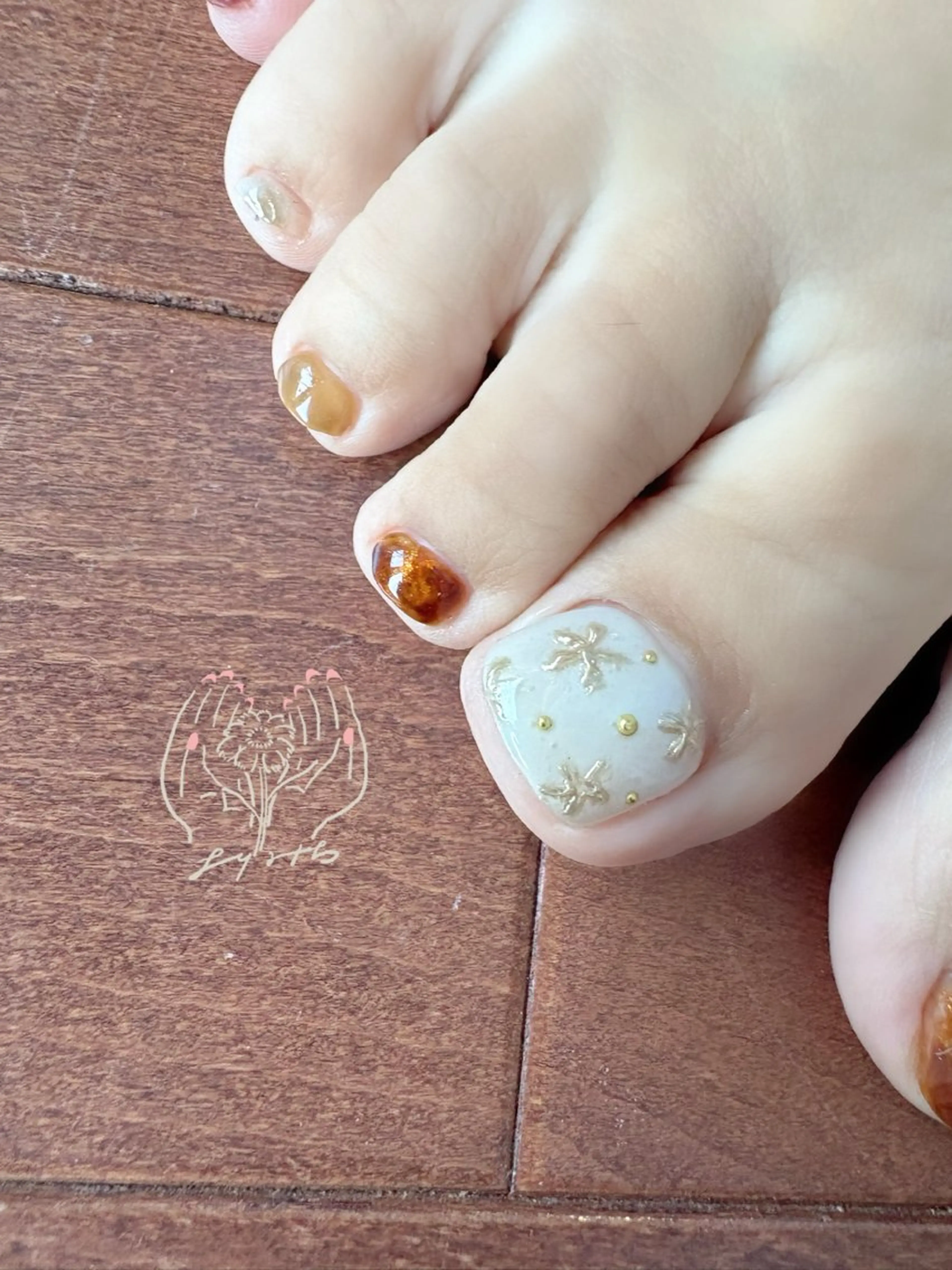 ネイル ハンドネイル フットネイル よりみち ネイルのネイルデザイン