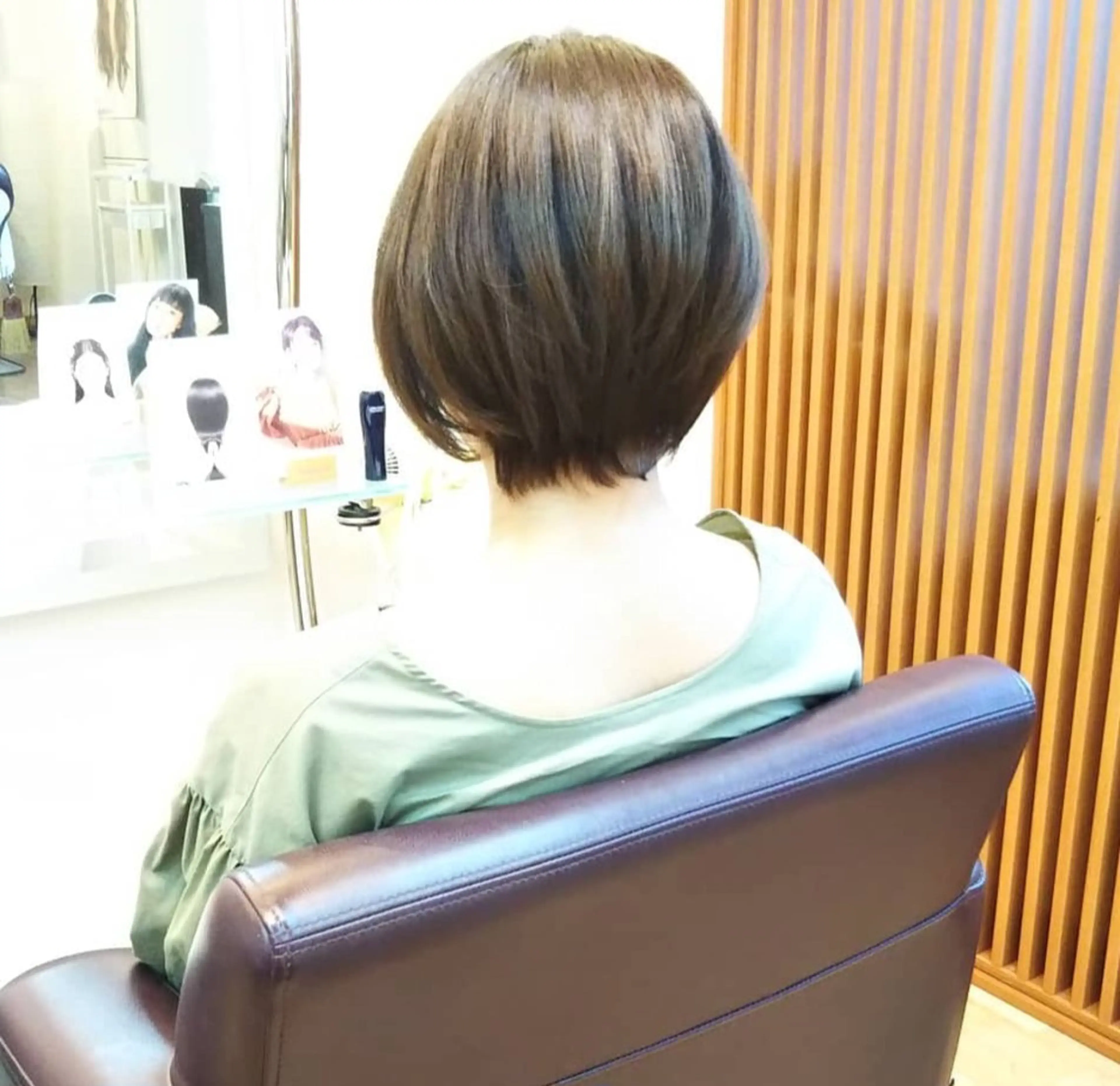 カット＋リタッチカラー＋ケミカルケアトリートメントの写真