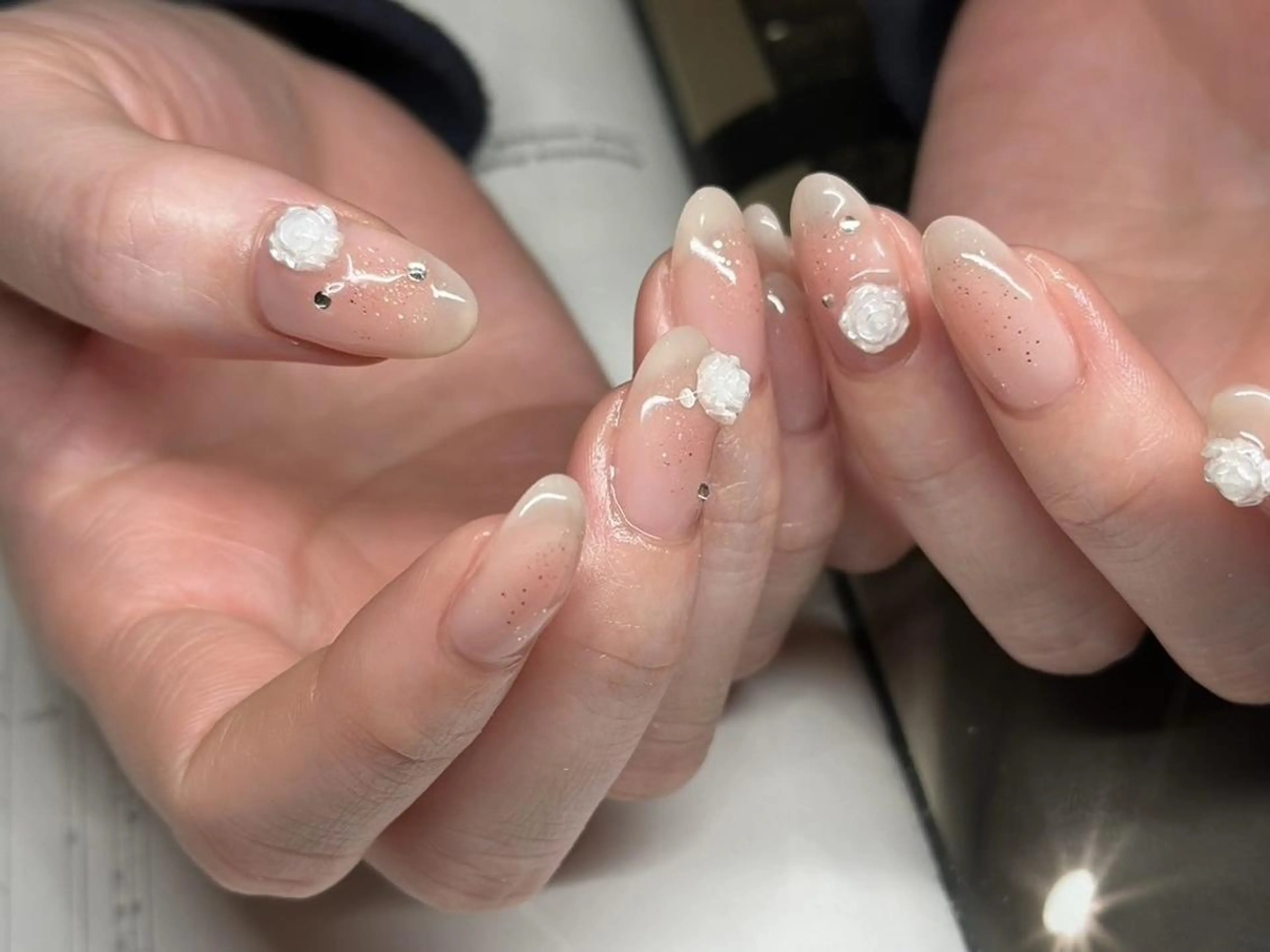 今季トレンド💞オフなしチーク×マグネットネイルの写真