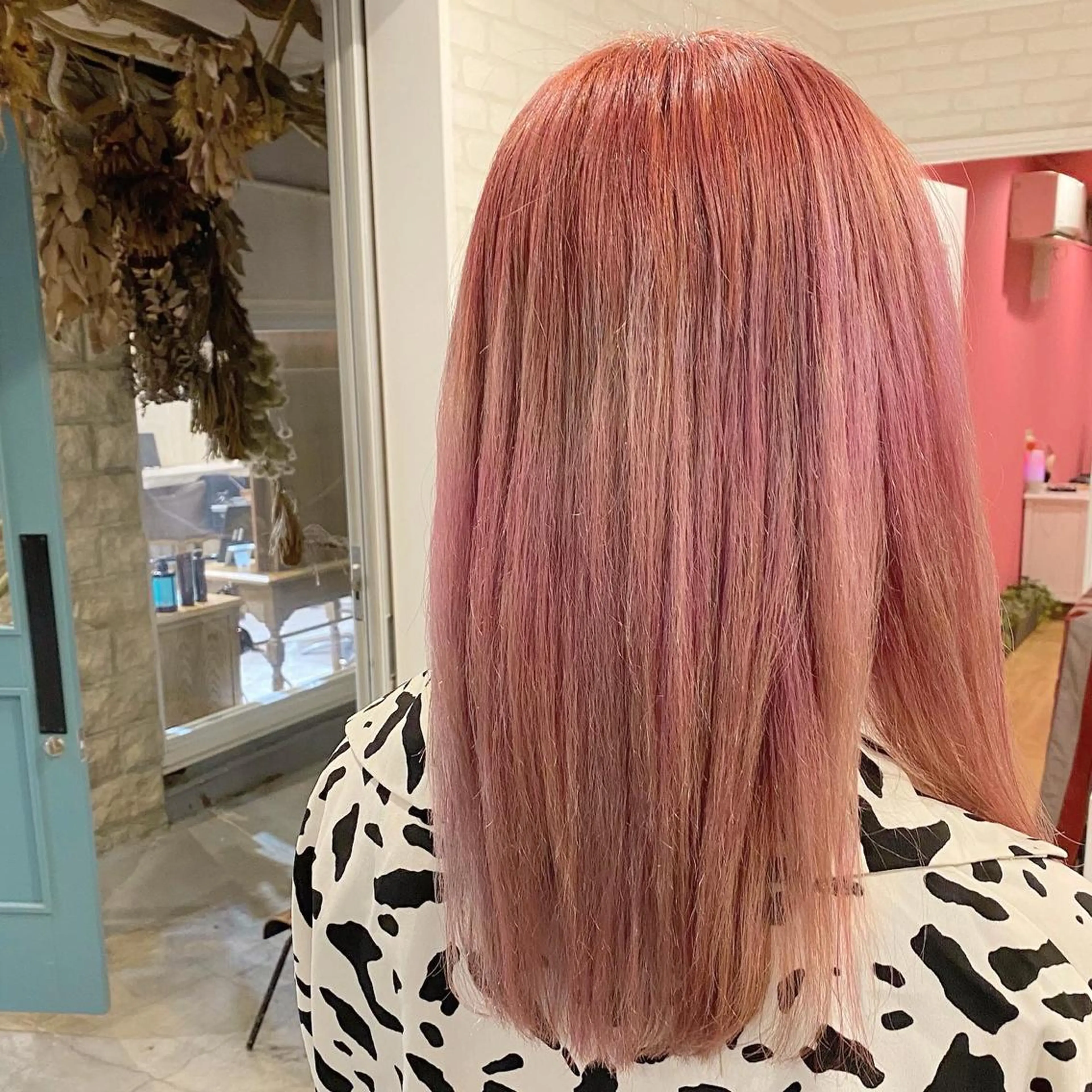 セミロング カラー すずき なぎさ☀️のヘアスタイル