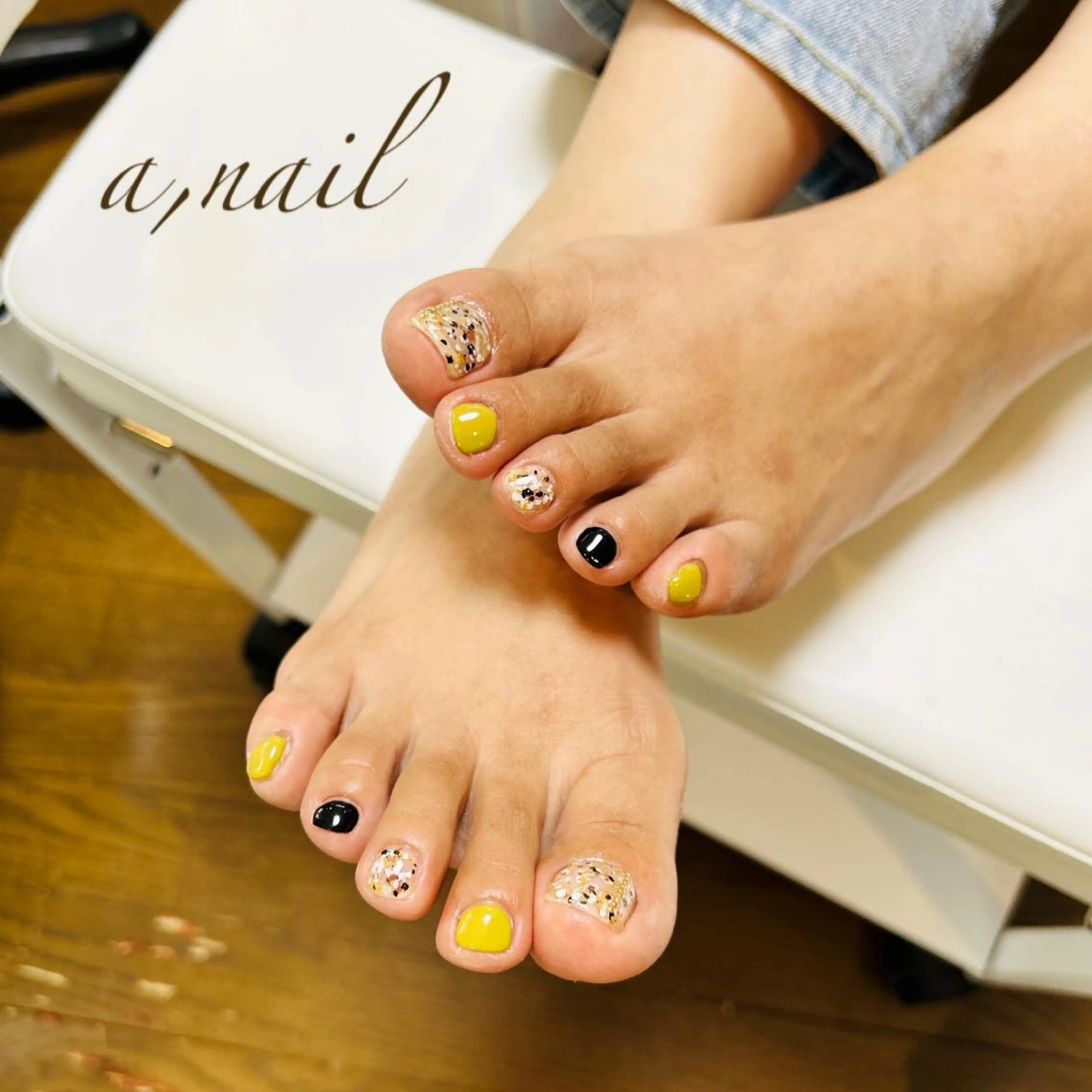 ネイル フットネイル ジェルネイル グラデーション オフィスネイル ワンカラーネイル フットネイル ネイルサロン エーネイルのネイルデザイン