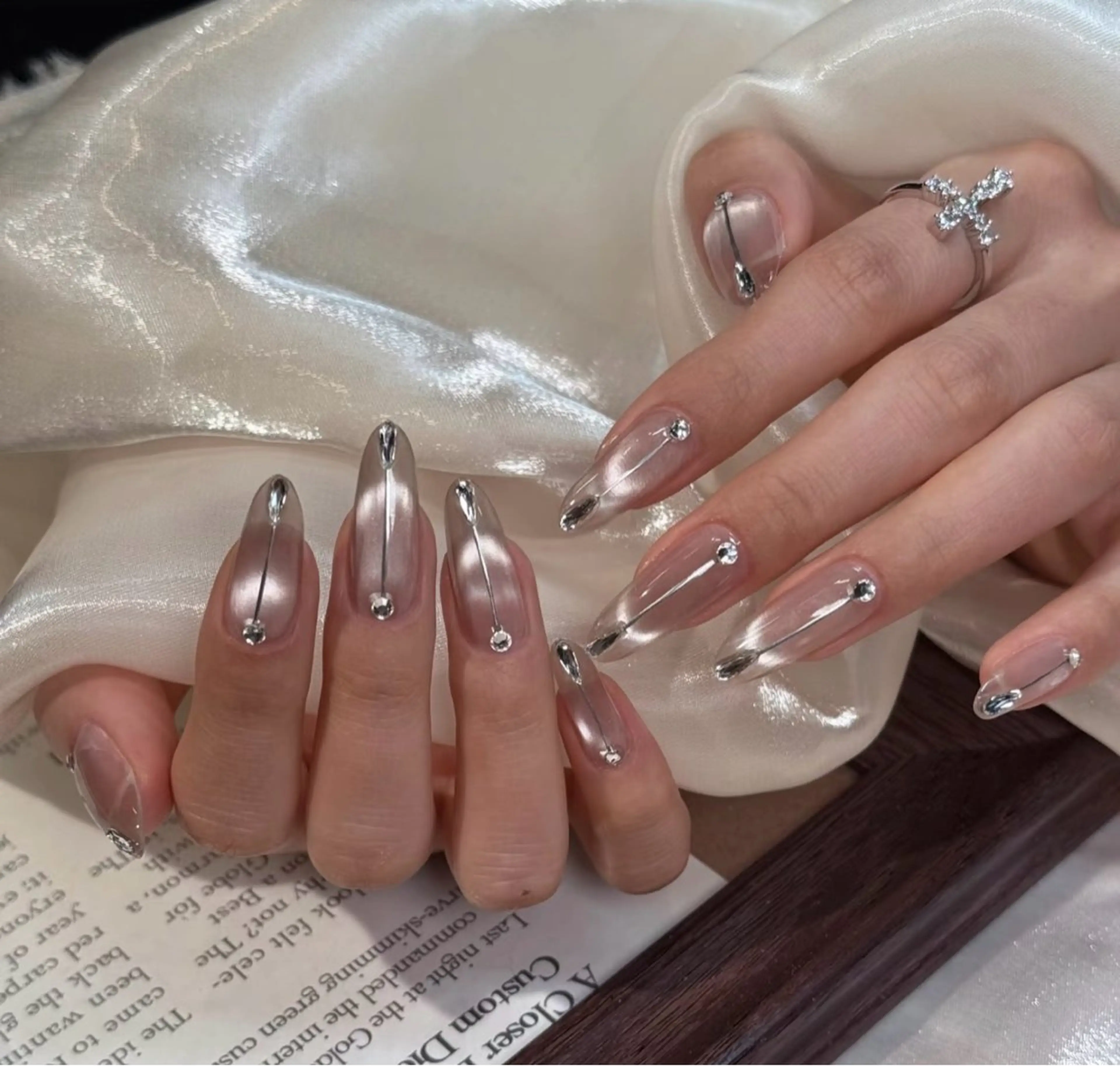 ネイル ストーンネイル ハンドネイル 長さだし専門店 M2　rikaのネイルデザイン