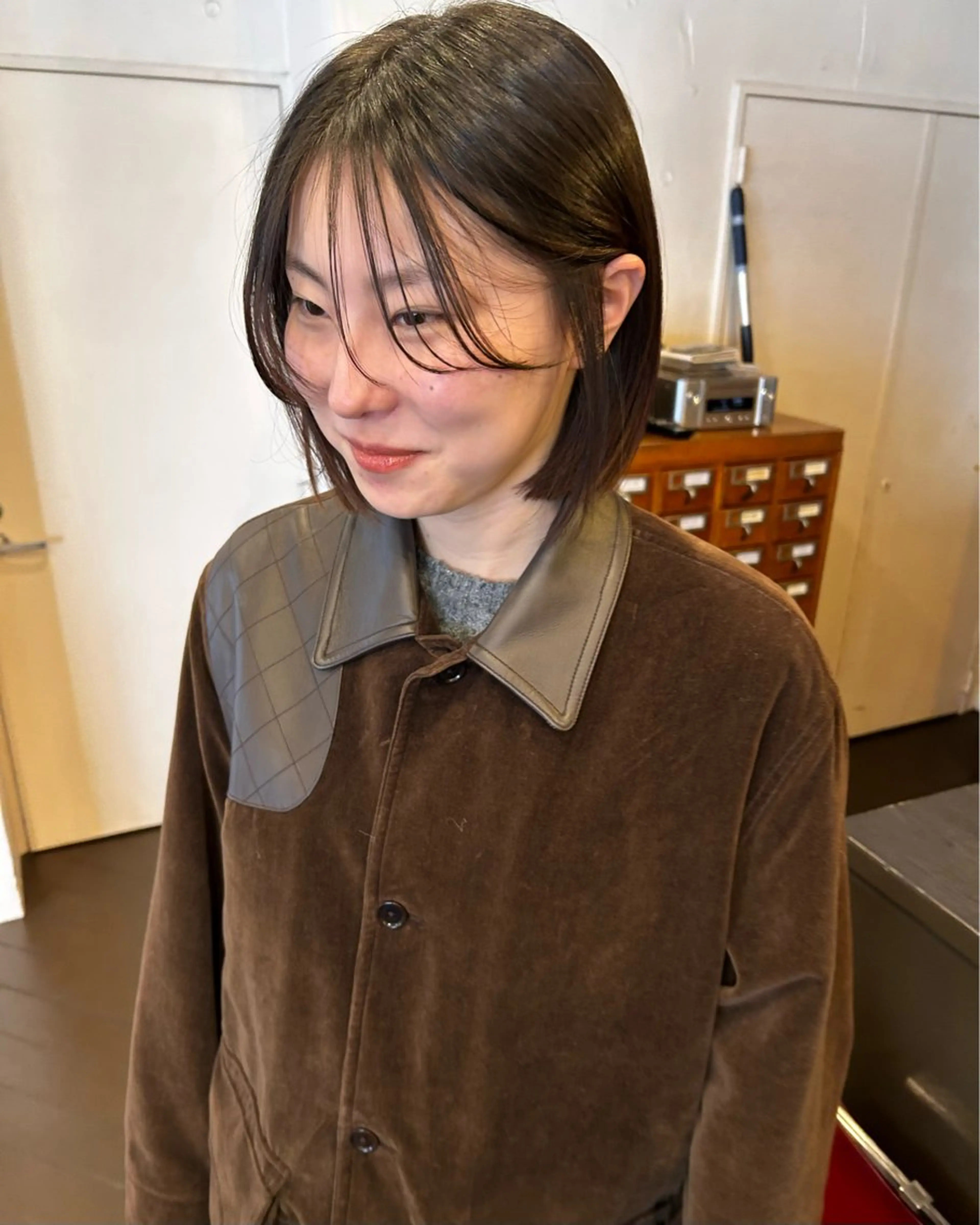 ミディアム L’HOMME BLANC所属・佐藤 優里奈のヘアスタイル