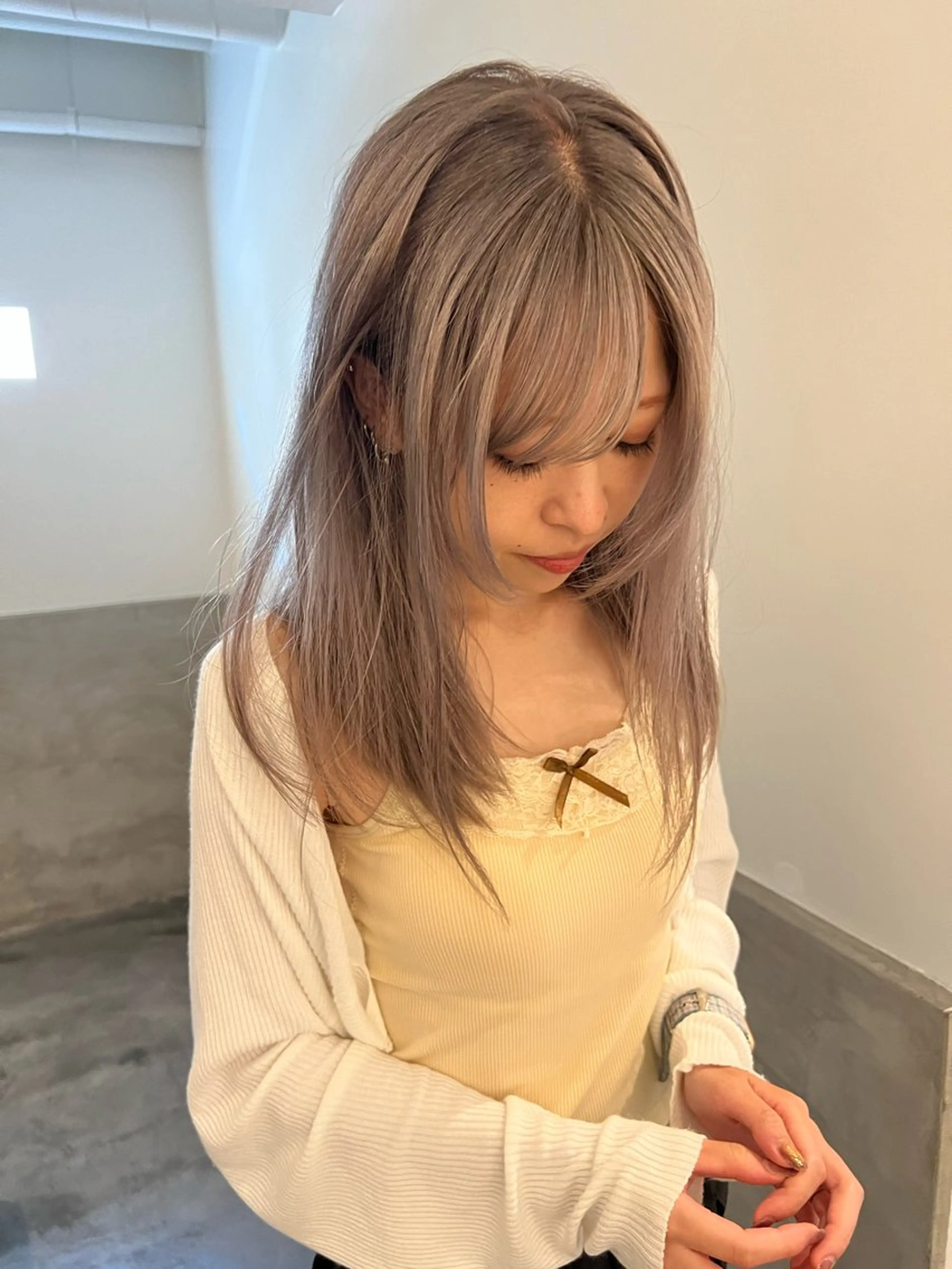 カラー ハイトーンカラー ヘアカラー KOCHAB所属・三谷 はるなのヘアスタイル