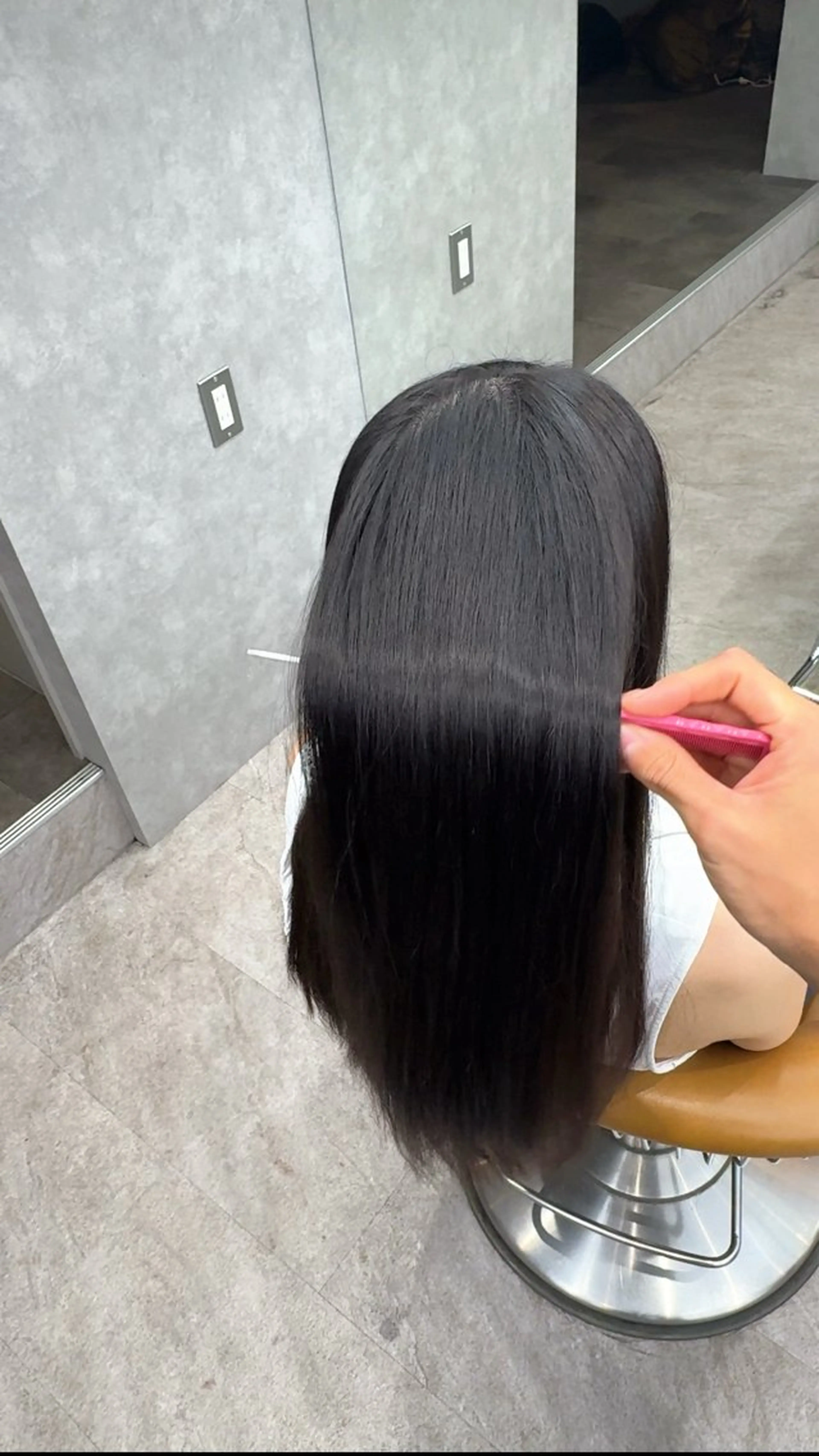 ✨縮毛矯正✨+🧴高補修1Stepトリートメント🧴(中間処理剤付き)の写真