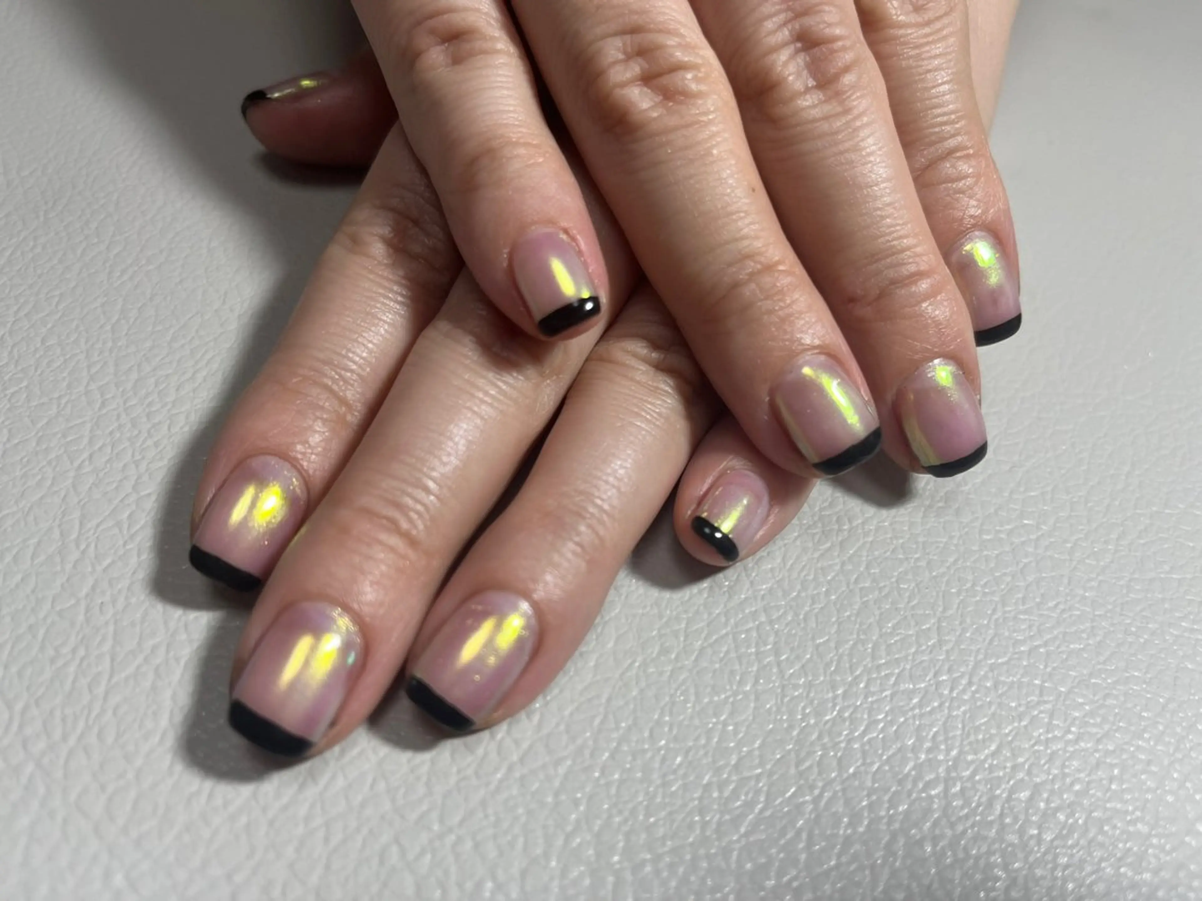 ネイル オーロラネイル フレンチネイル ek.nail⭐︎ kanaのネイルデザイン