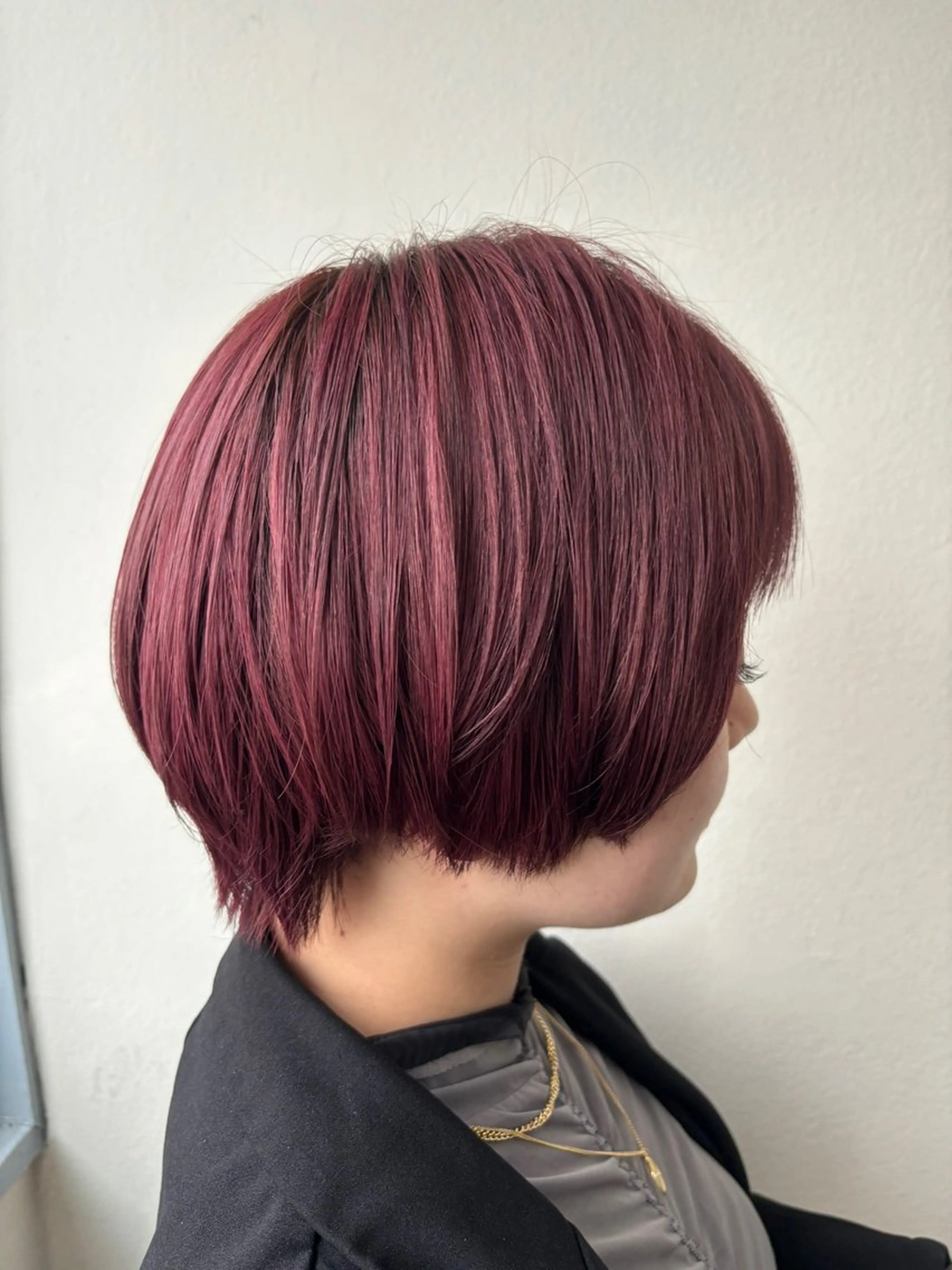 ショート ヘアカラー 脇田 光樹のヘアスタイル