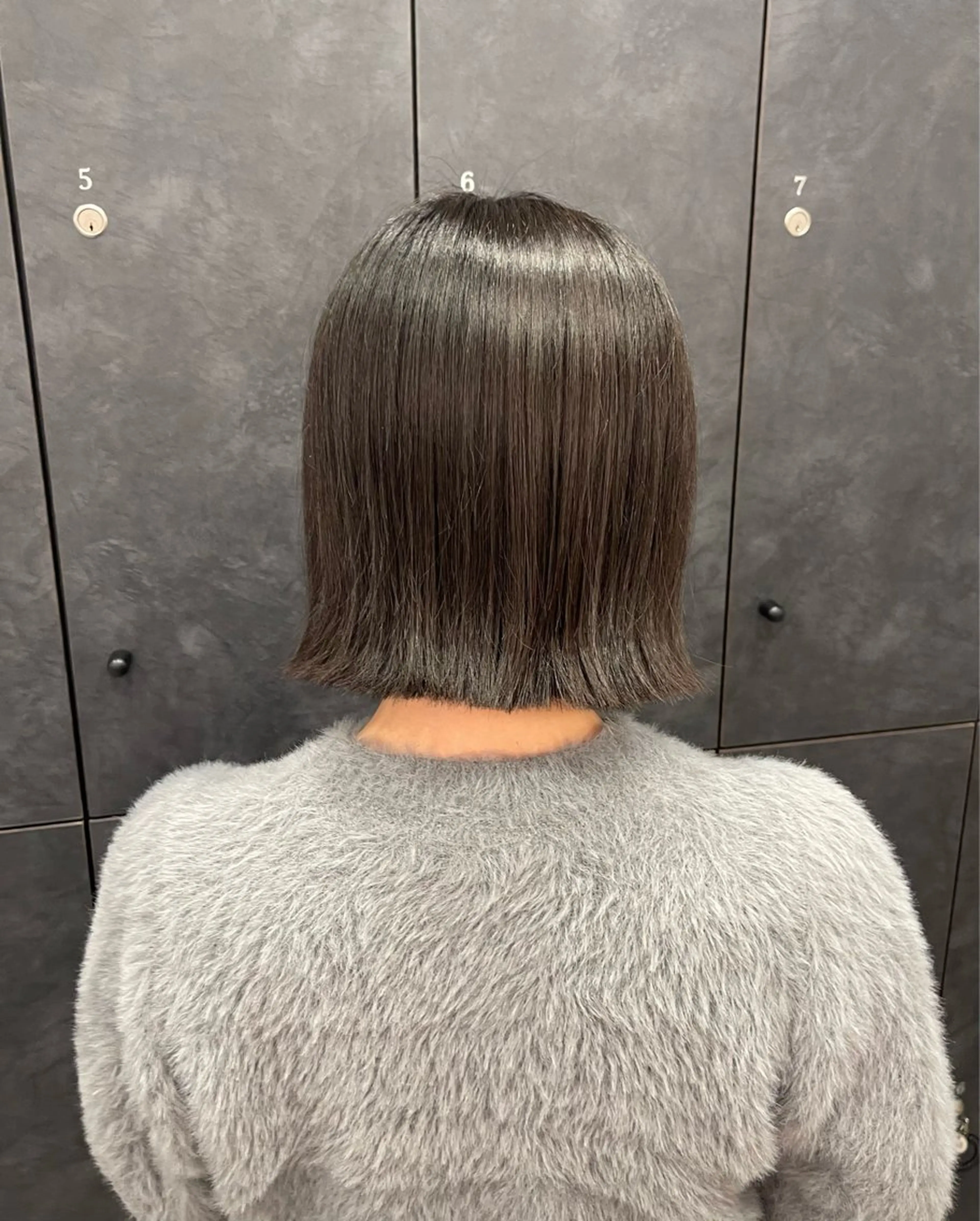 ショート ボブ 外ハネヘア TENSHO 原宿　ハイトーンのヘアスタイル