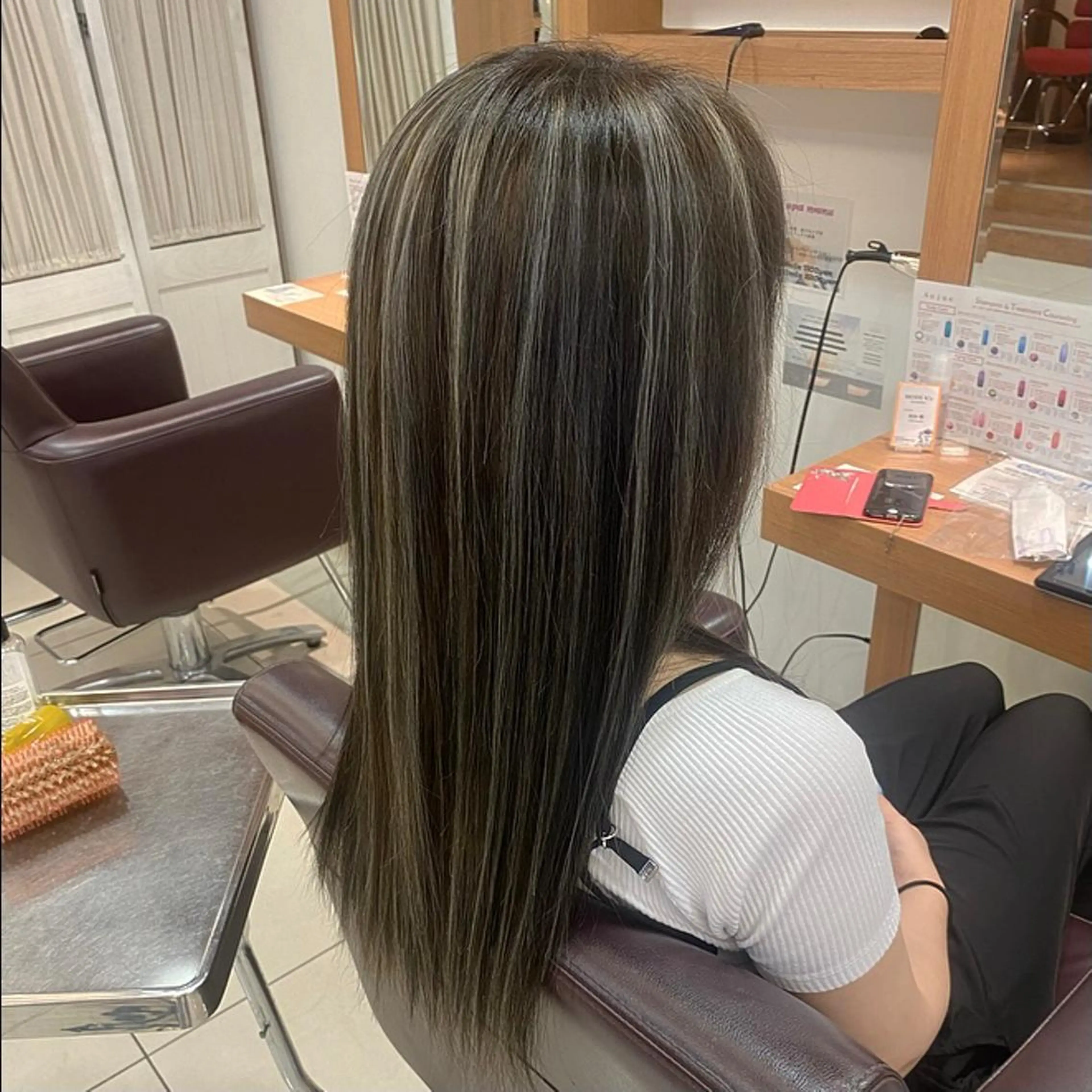 ロング カラー ヘアカラー トリートメント 【カラー指名No 1✨】原田響のヘアスタイル
