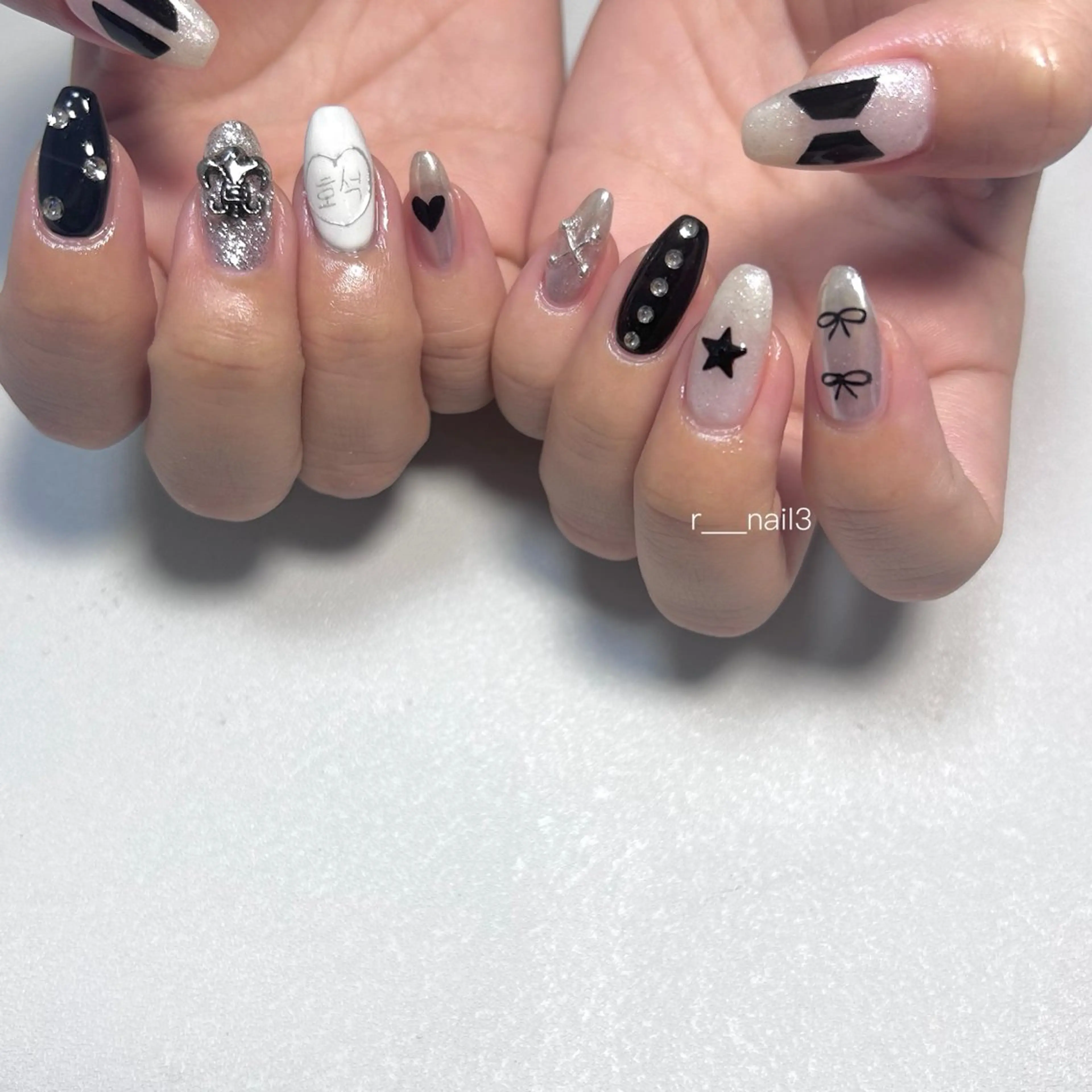 ネイル ハンドネイル r. nailのネイルデザイン