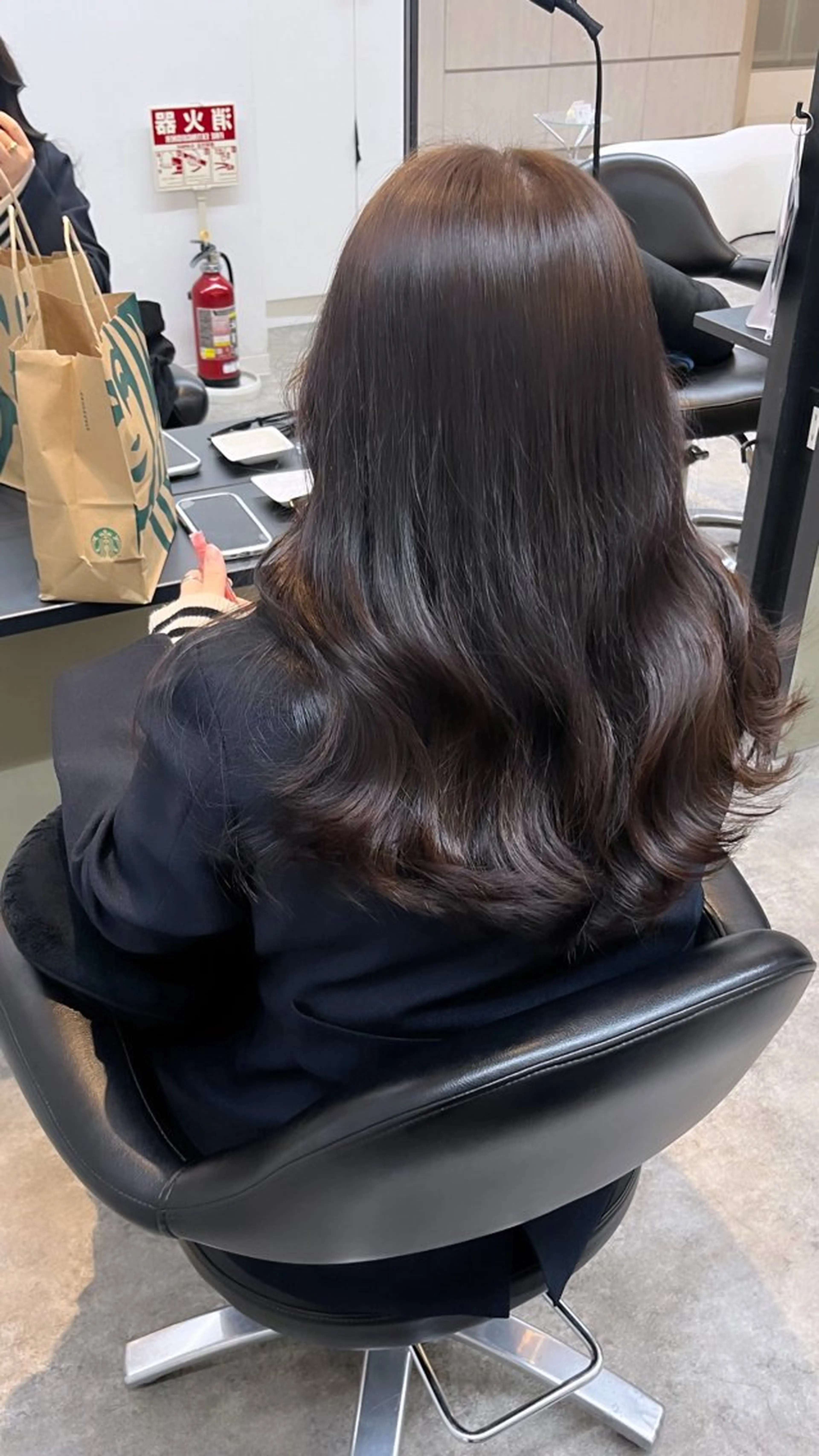 セミロング カラー グレージュ オリーブグレージュ オリーブグレー ヘアカラー トリートメント kanato🇰🇷 【札幌韓国ヘア】のヘアスタイル