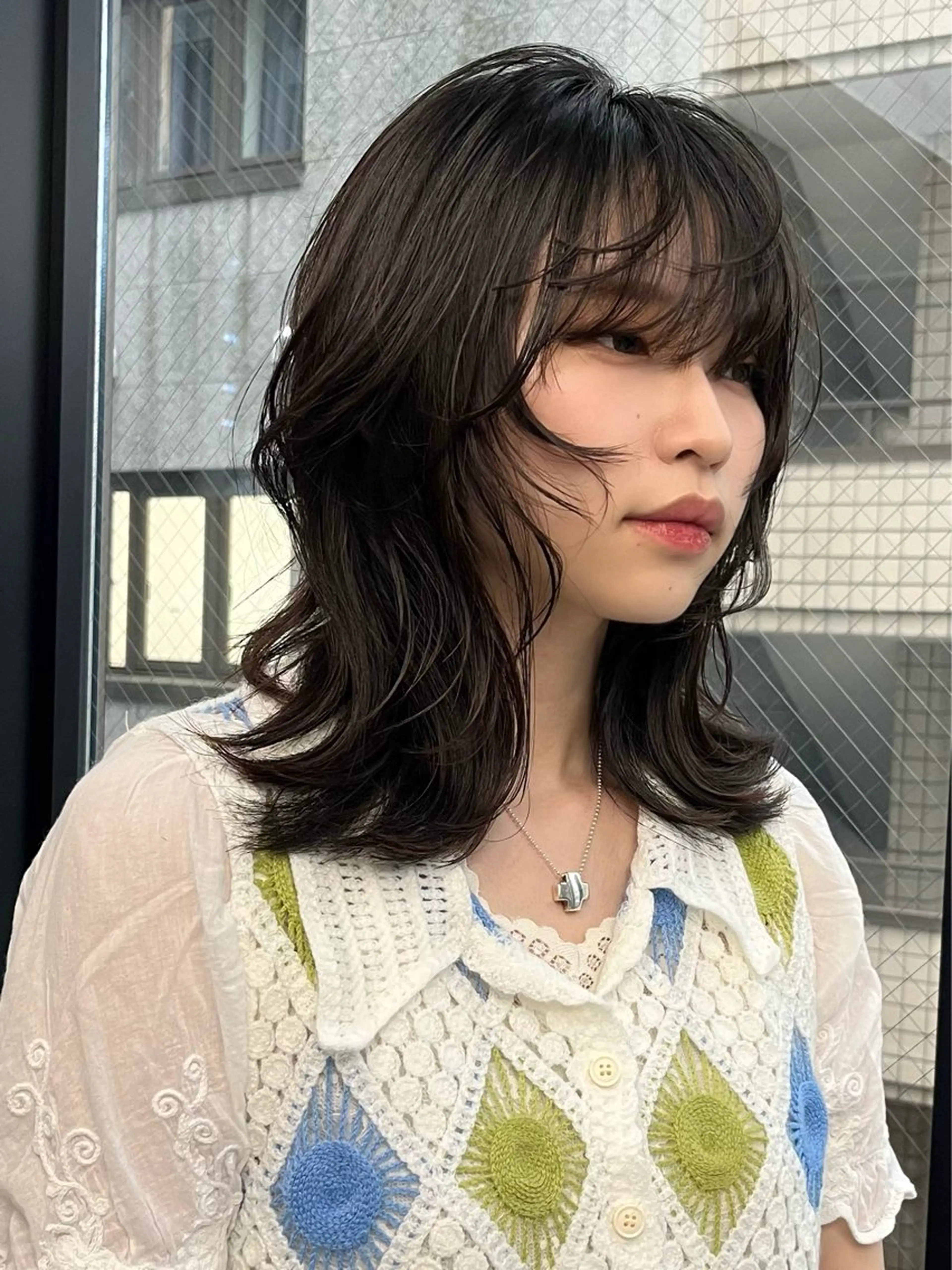 セミロング カラー オリーブカラー くびれヘア 顔まわりレイヤー 韓国風ヘア レイヤーカット カット ヘアカラー ウルフ/レイヤー ⚡️ITSUKU⚡️のヘアスタイル