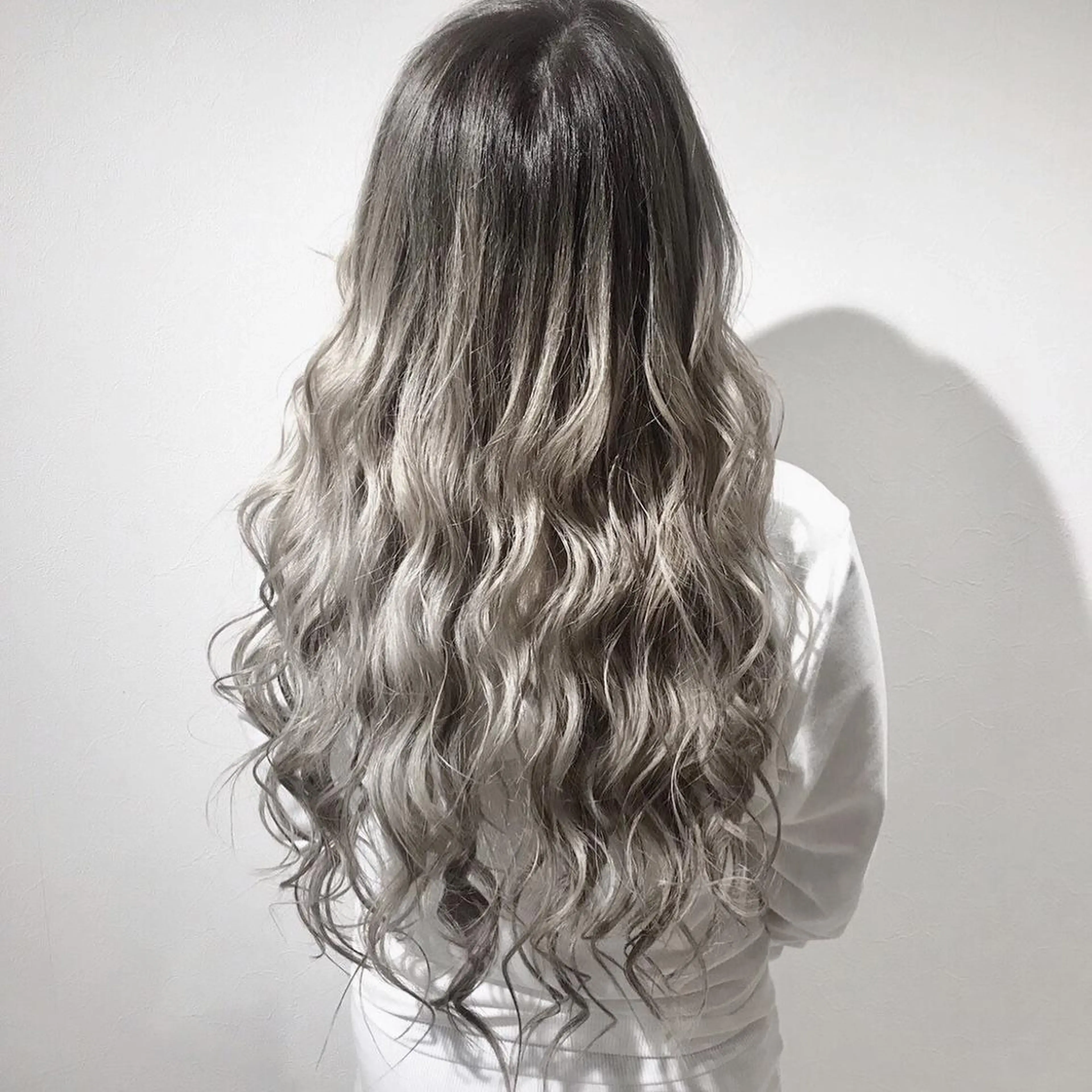 ロング カラー パーマ ヘアアレンジ レミーエクステ大阪 Device梅田のヘアスタイル