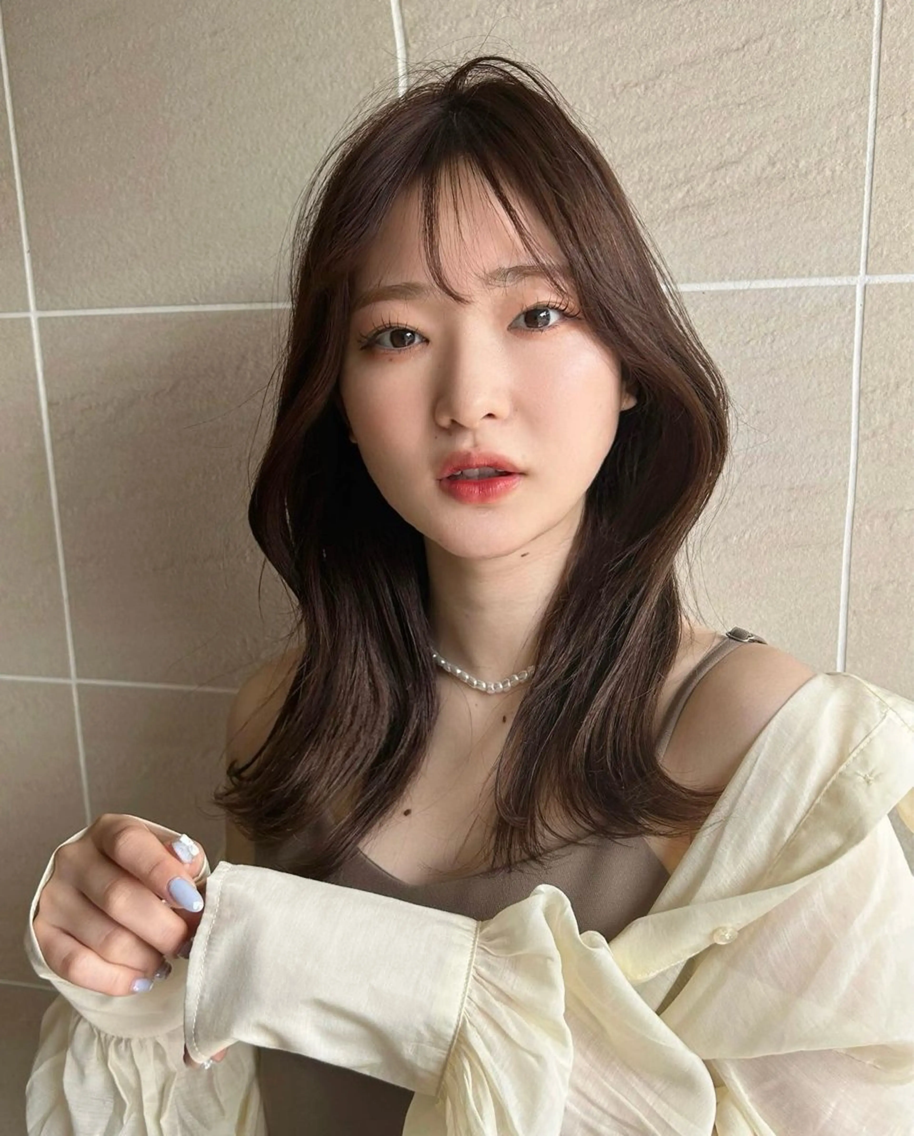 セミロング カット ヘアカラー トリートメント 韓国ネイル🤍 イワサキ　リコ🍒のヘアスタイル