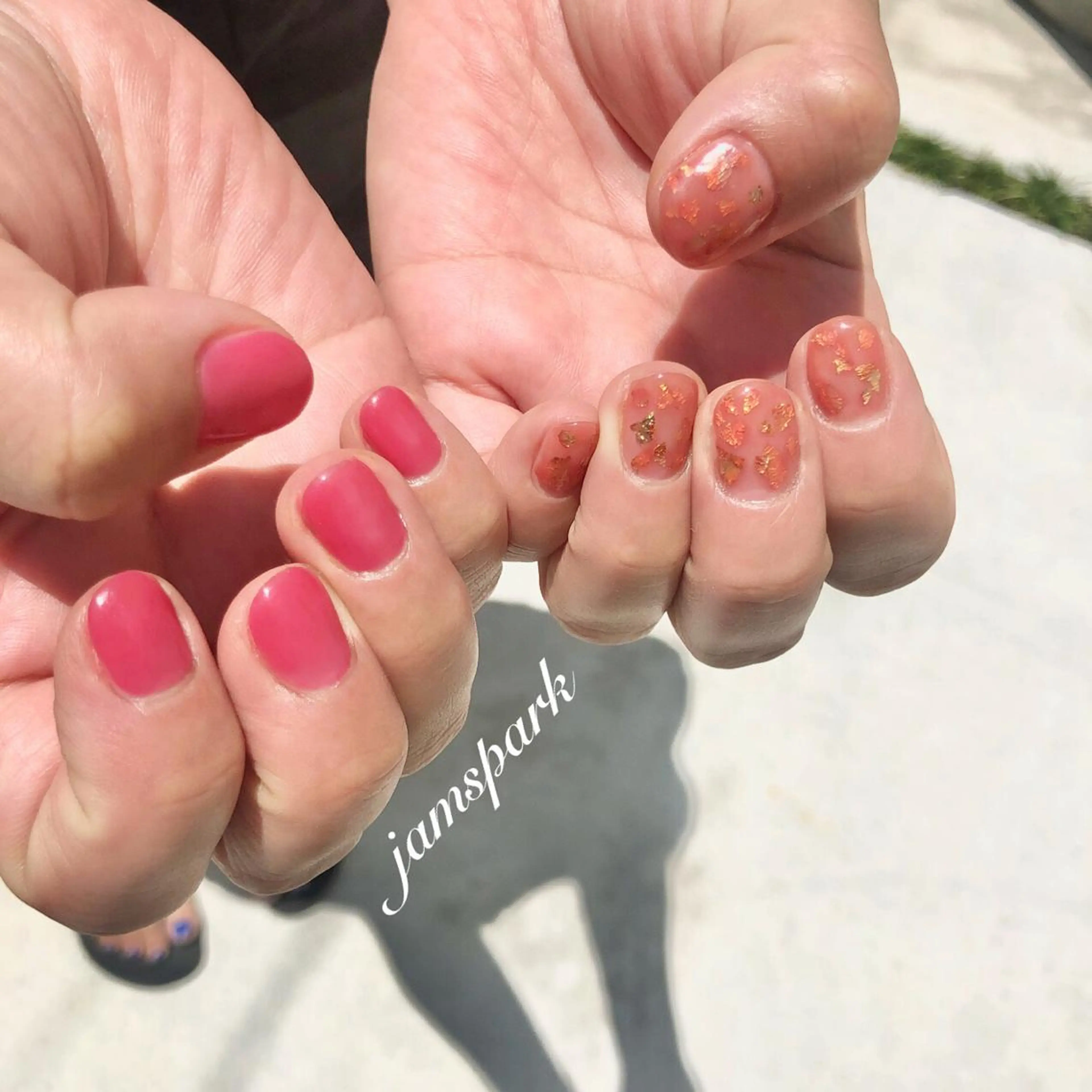ネイル ニュアンスネイル ワンカラーネイル ピンク 赤色 シンプルネイル ハンドネイル jamspark ✨のネイルデザイン