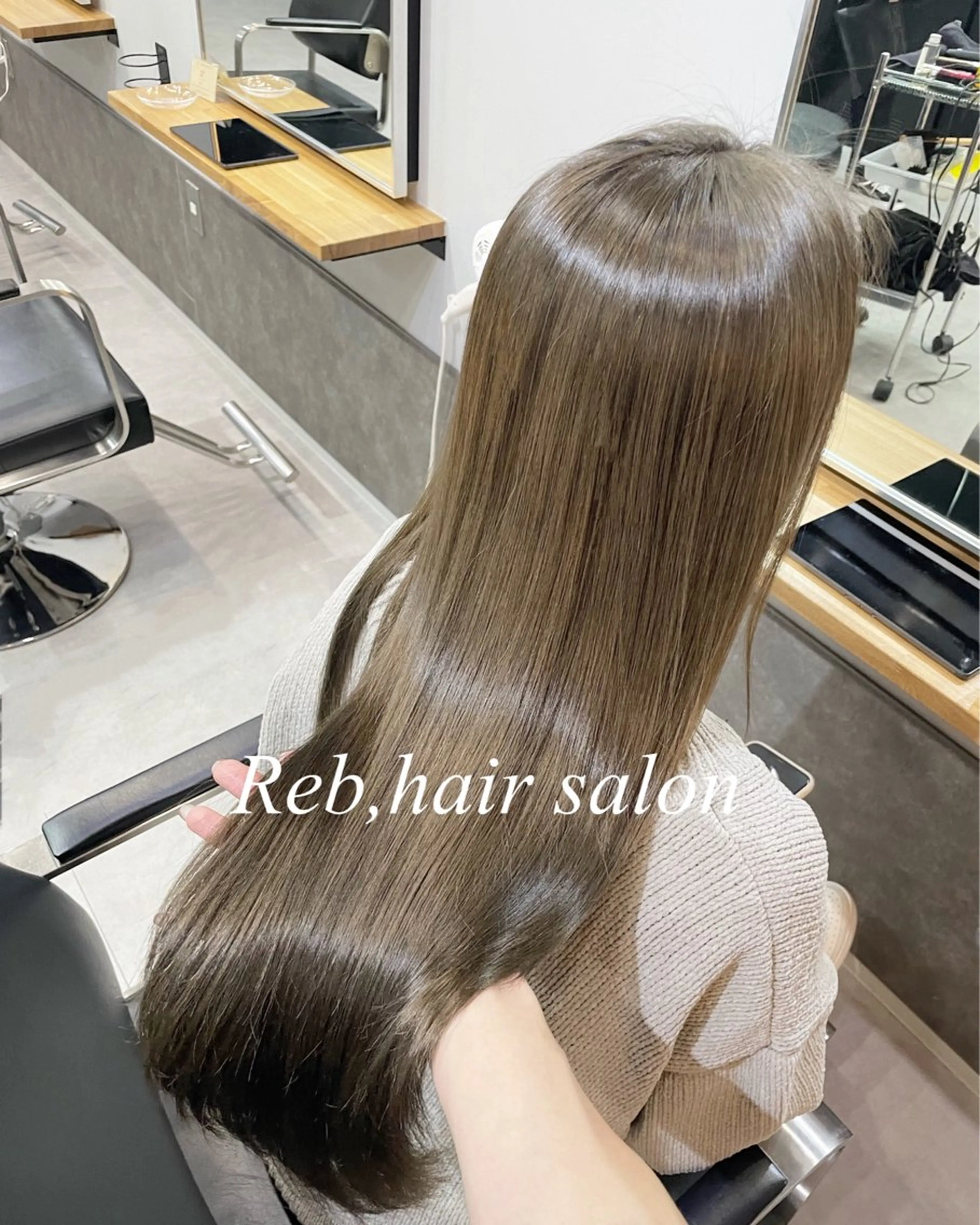 ロング カラー カット ヘアカラー トリートメント ミルクティーベージュ ❤︎レイヤー　MIAのヘアスタイル