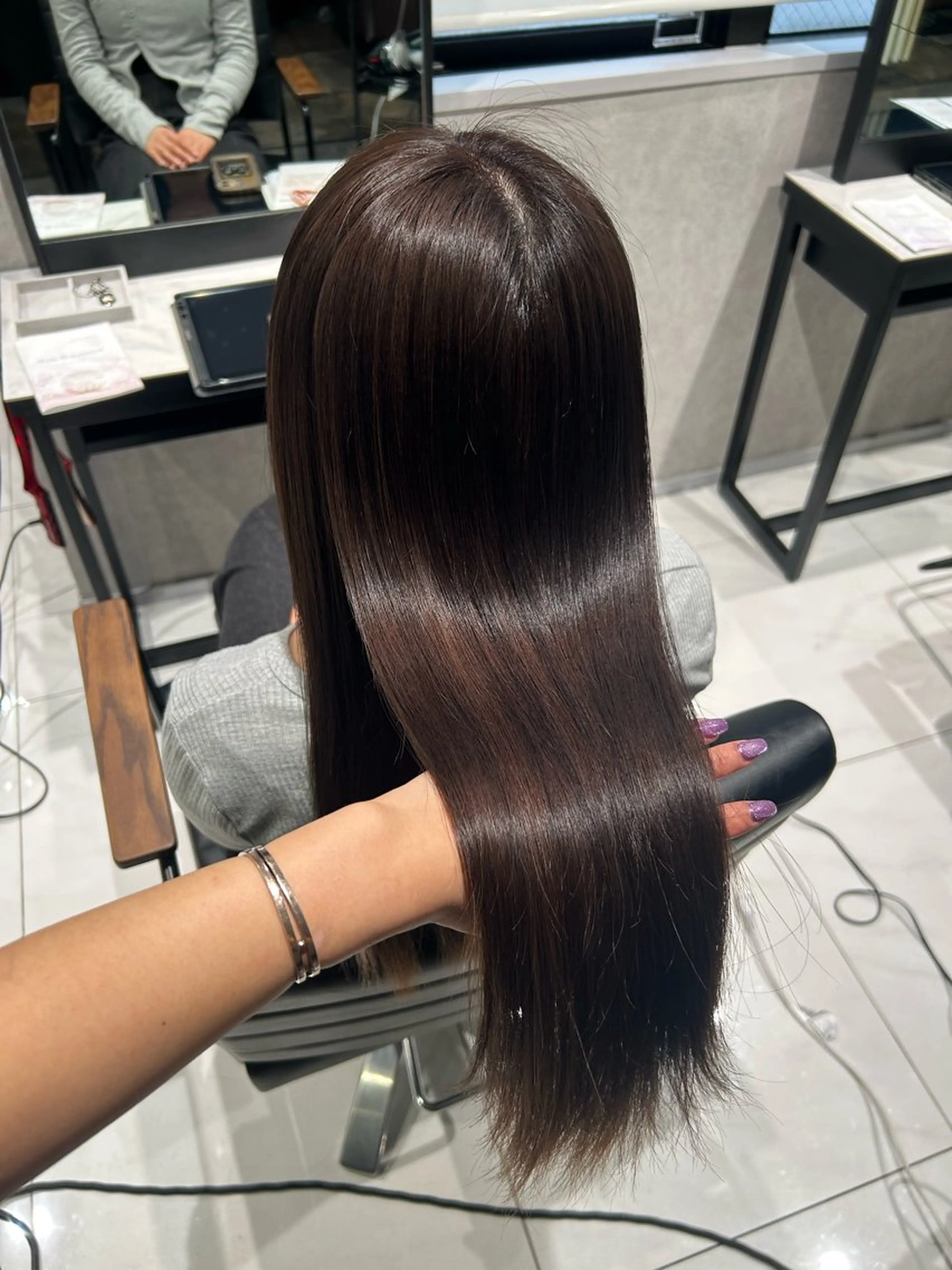 カラー ブラウンカラー ココアブラウン ヘアカラー トリートメント 透明感カラー💙 束感まつげ🪼海月のヘアスタイル