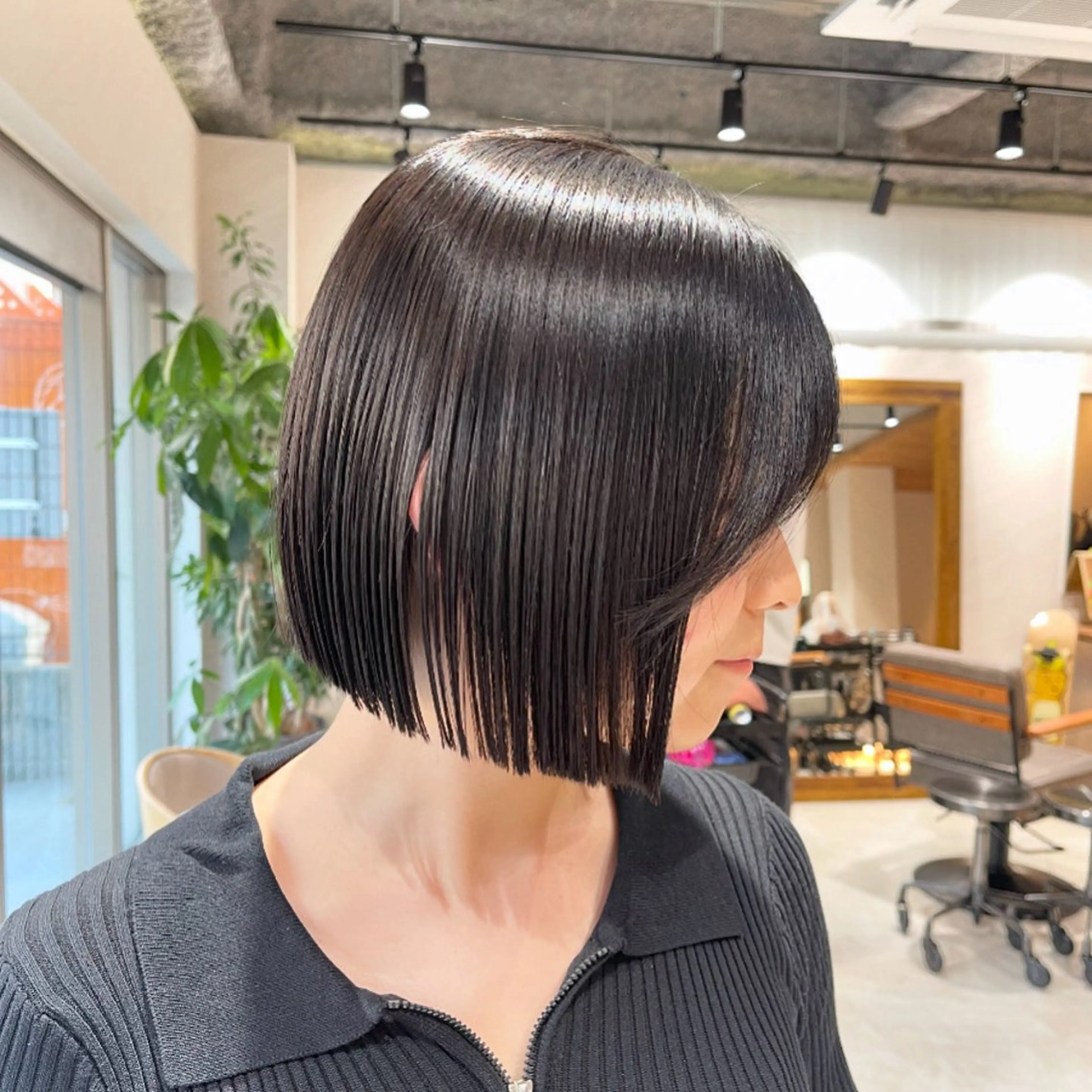 ショート カラー 切りっぱなしボブ ボブ カット ヘアカラー トリートメント 🩵ボブ/レイヤー /髪質改善🩵のヘアスタイル