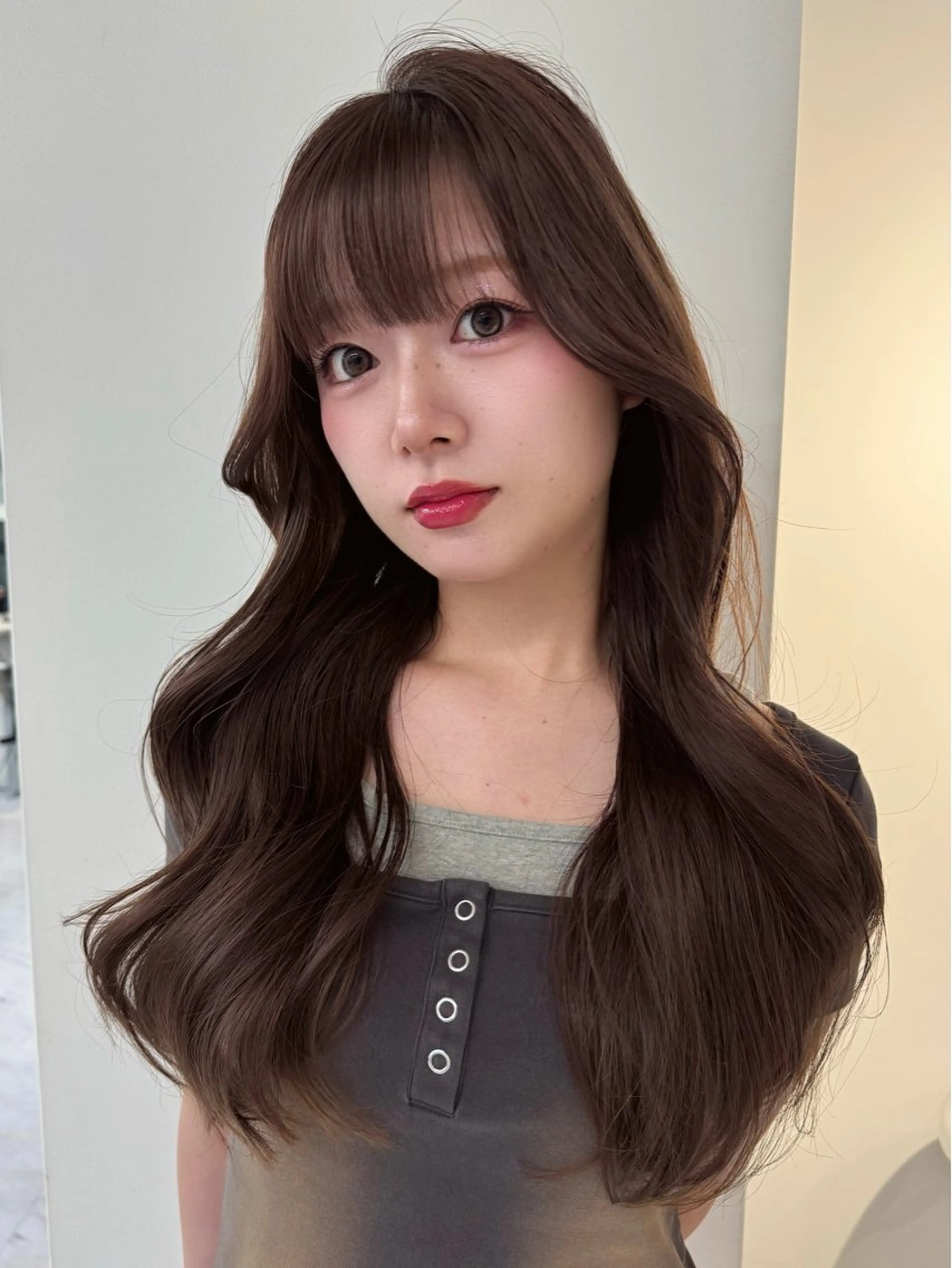 ロング ヘアカラー トリートメント ヘアセット Rita/髪質改善 /透明感カラーのヘアスタイル