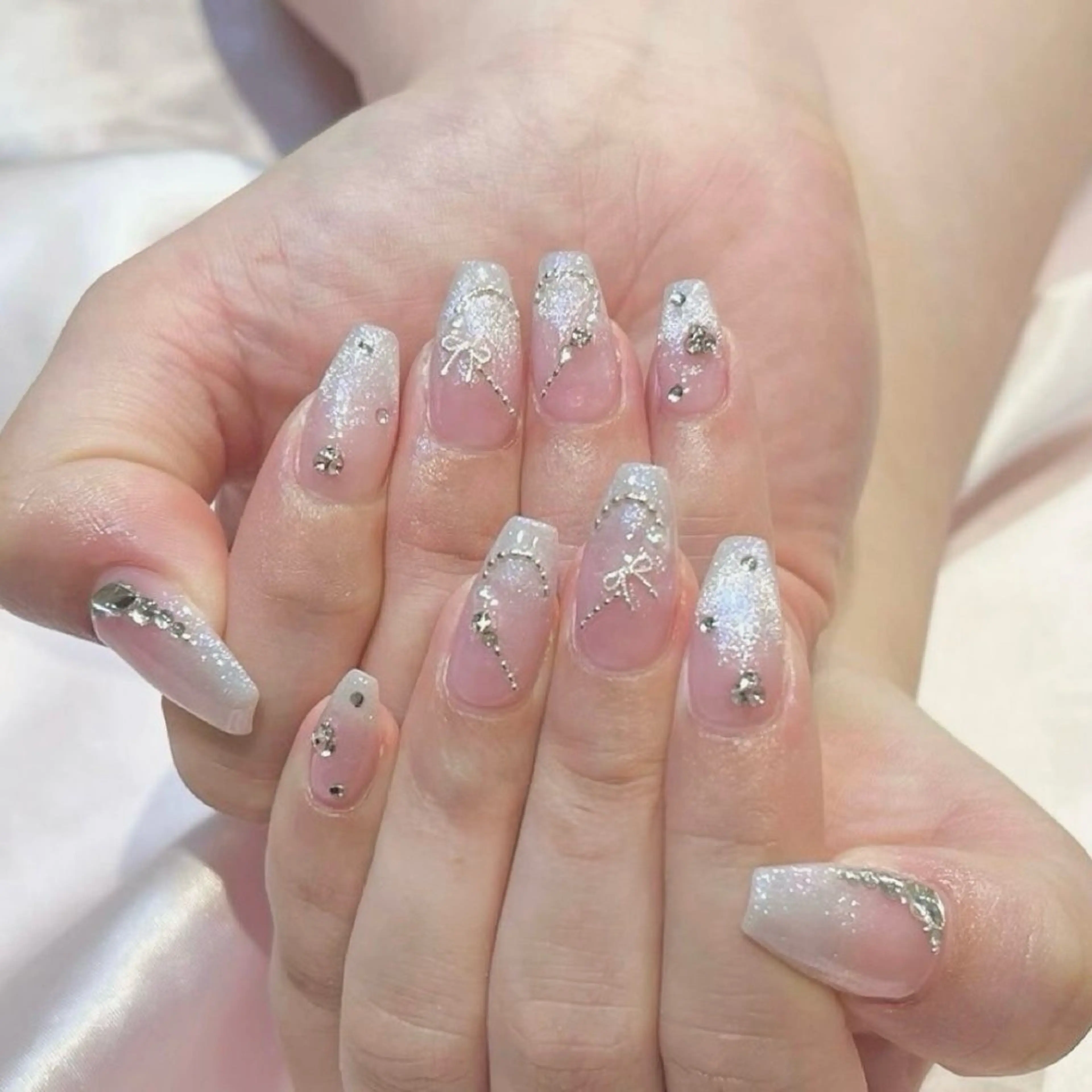 ネイル アートネイル オーロラネイル ブルー チークネイル フットネイル ハンドネイル NICY NAIL所属・NICY NAIL 池袋のネイルデザイン