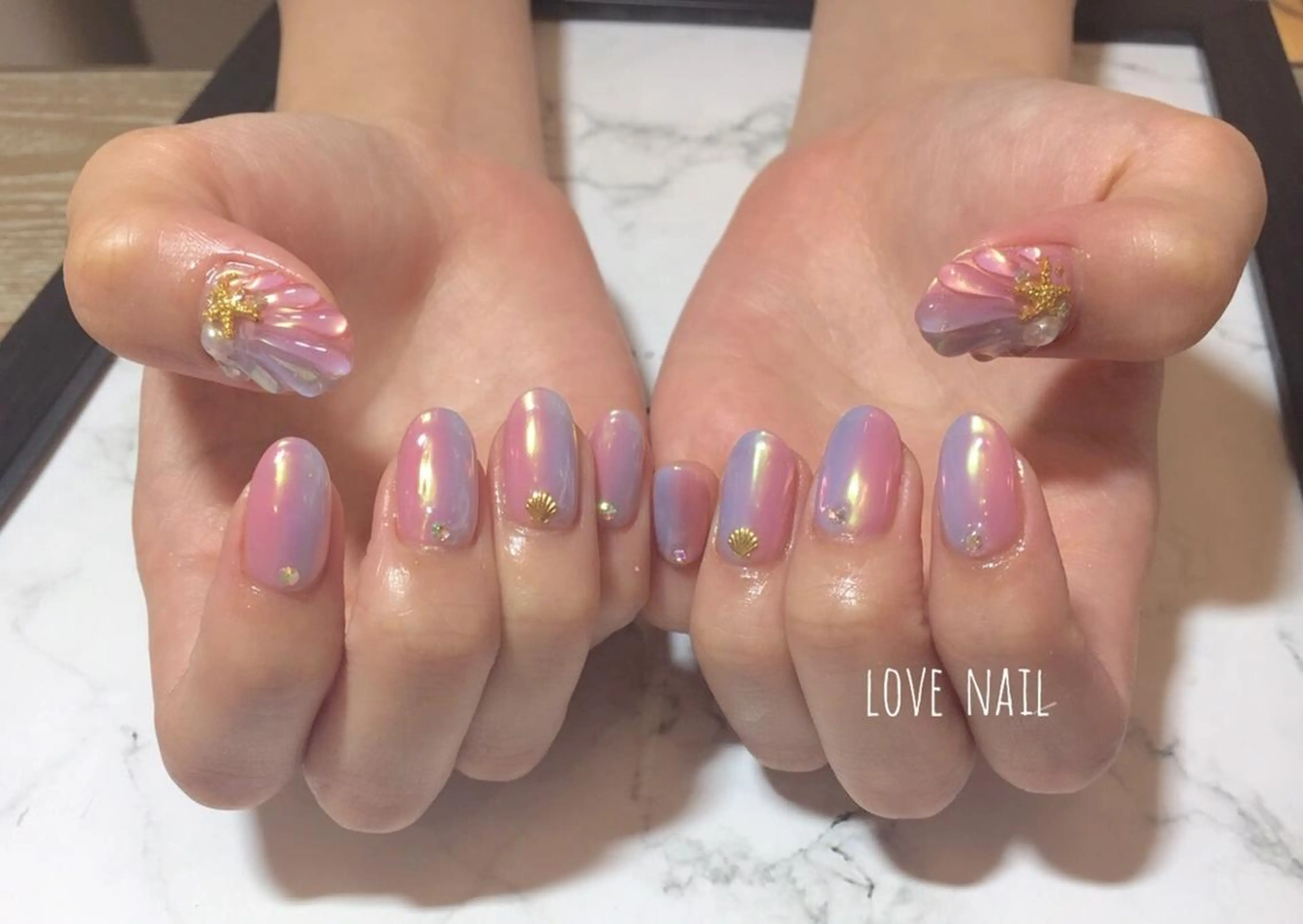 ネイル ハンドネイル LOVE NAIL 💕Sonoのネイルデザイン