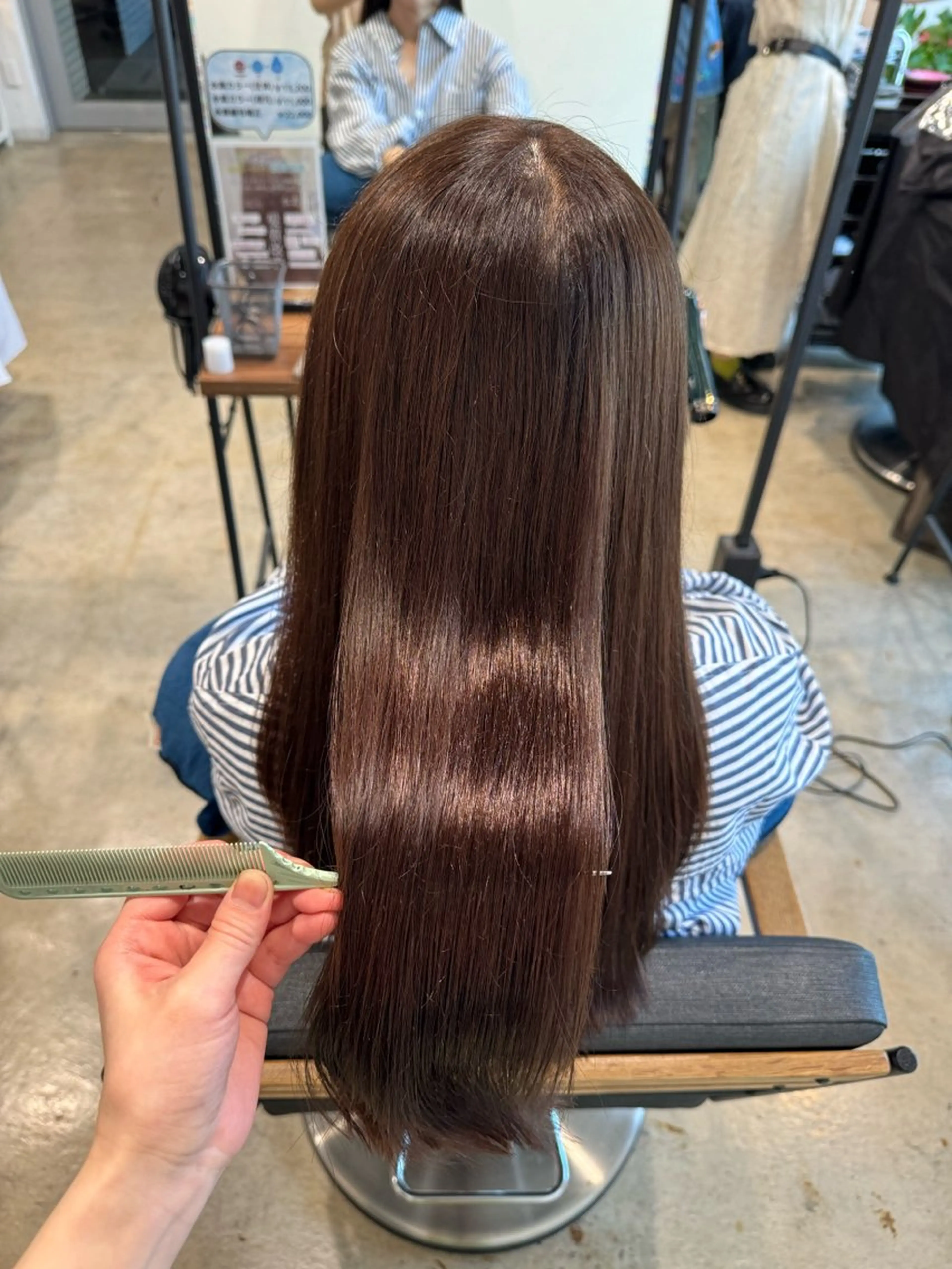 ロング カラー ブラウンカラー ラベンダーカラー 髪質改善 カット ヘアカラー 渡邉 涼香のヘアスタイル