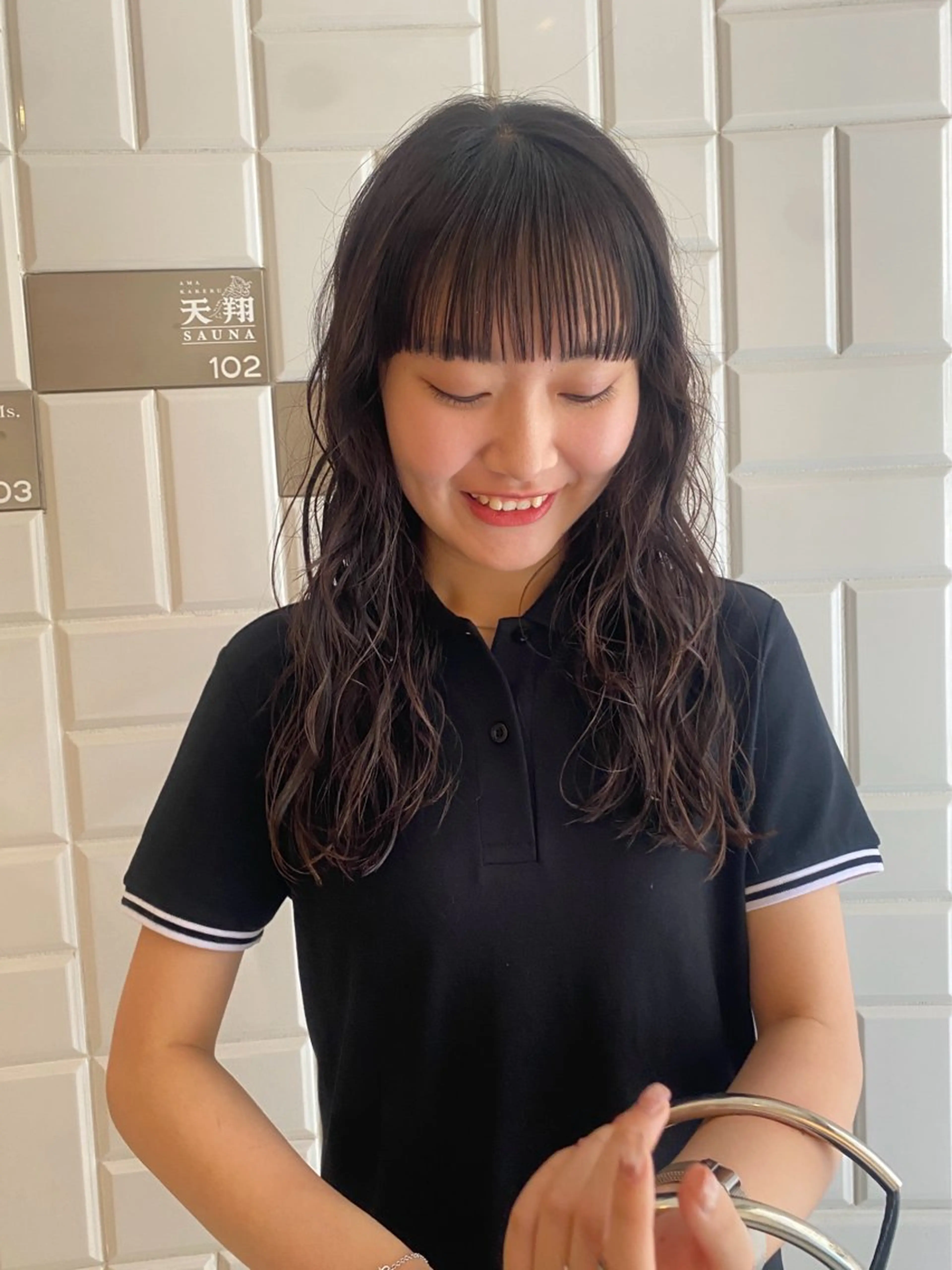 セミロング カット みやけ ひなのヘアスタイル