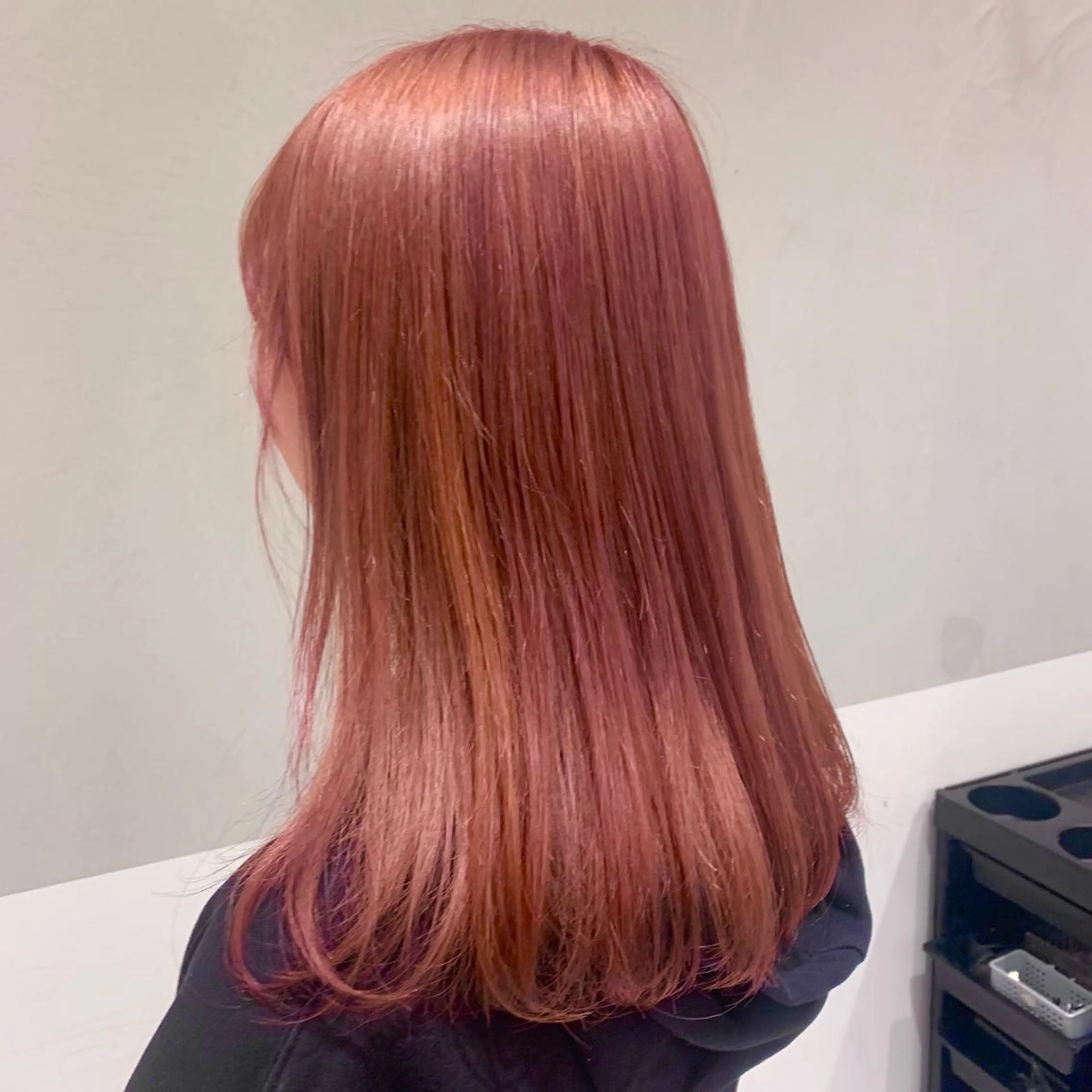 ミディアム カラー ピンクカラー ヘアカラー minami🪷 暖色カラーのヘアスタイル