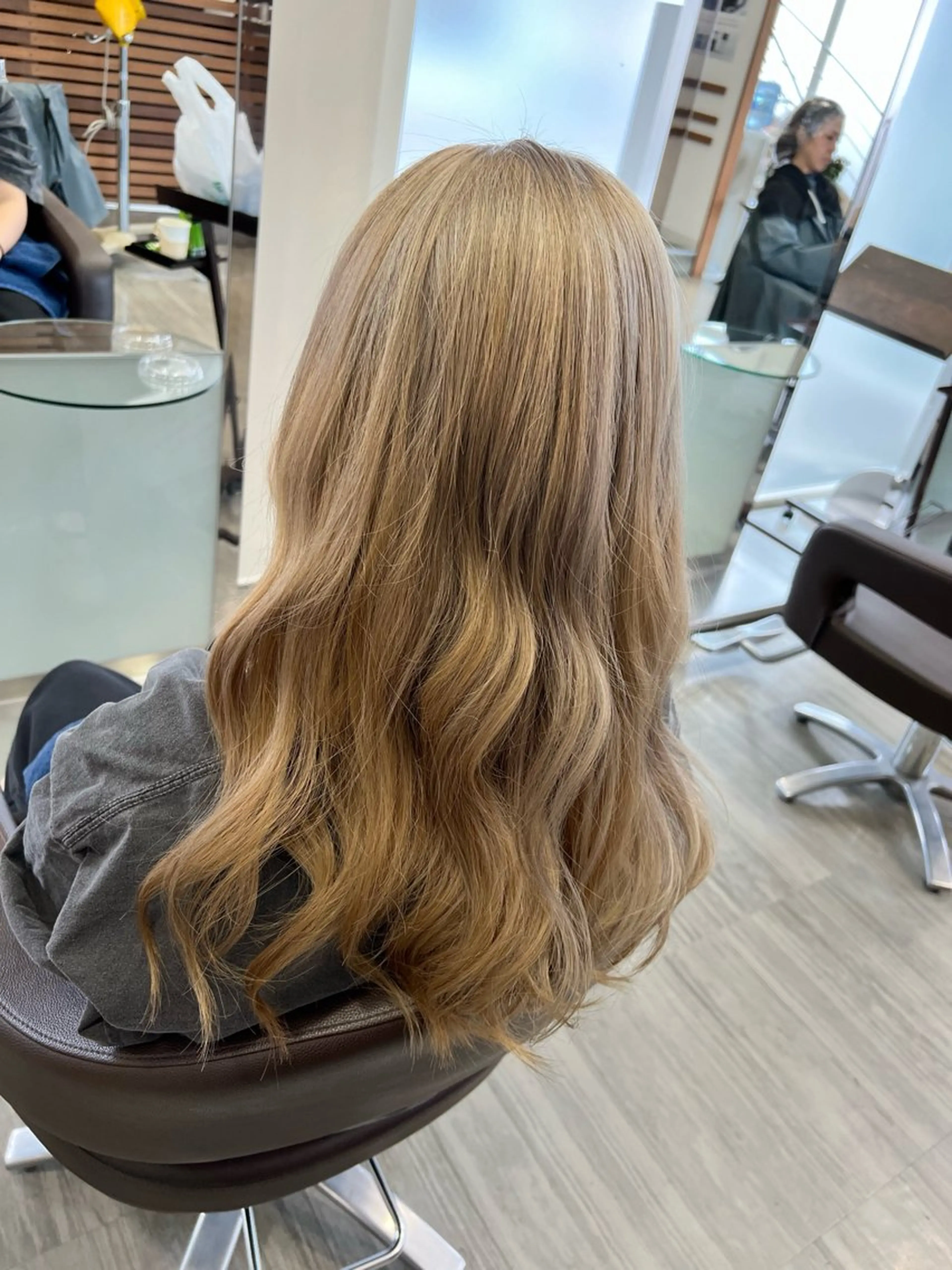 ロング JOUeN所属・JOUeN /erinaのヘアスタイル