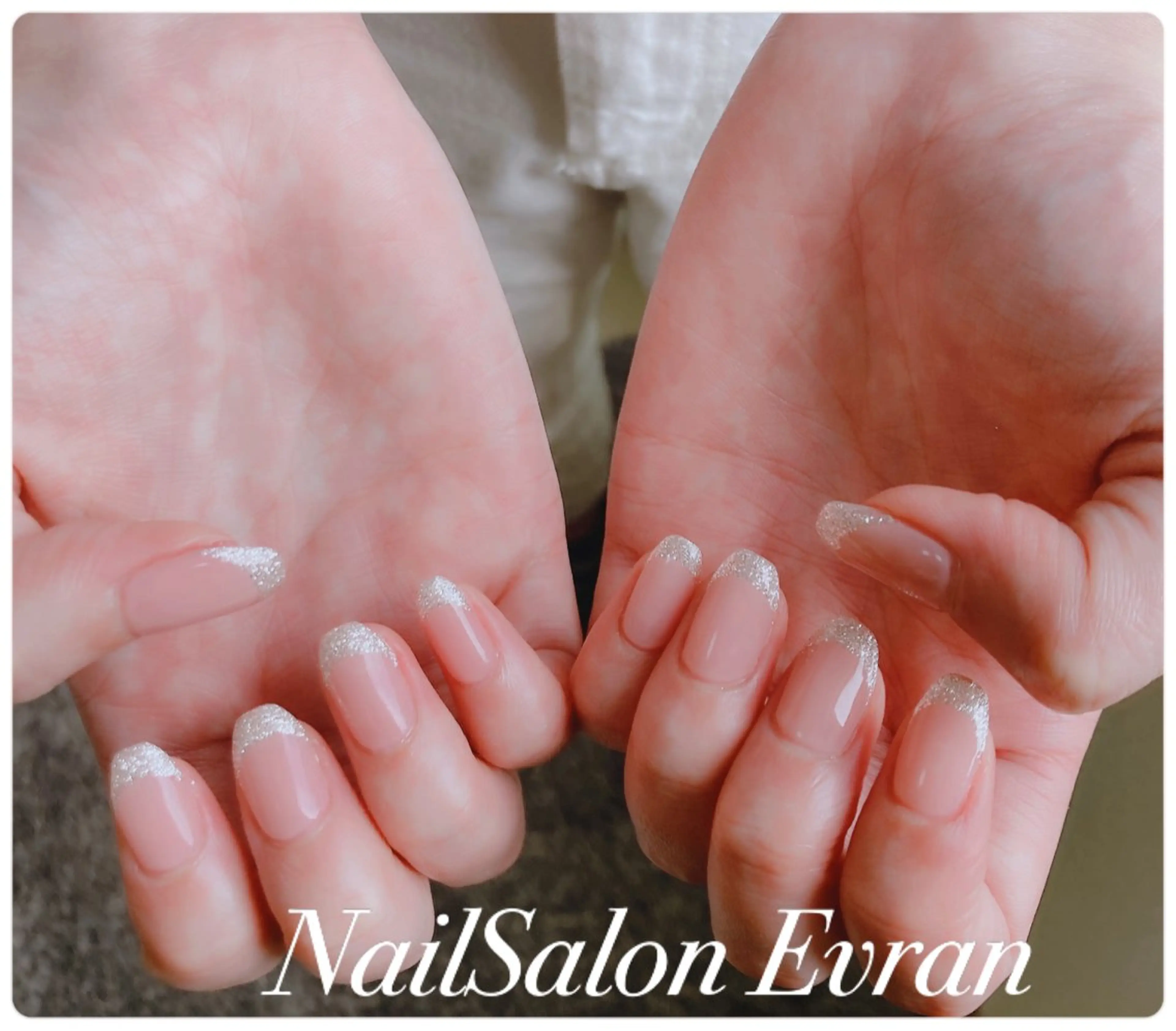 ネイル アートネイル フレンチネイル マグネットネイル 持ち込み ニュアンスネイル ハンドネイル Nail salon Evranのネイルデザイン