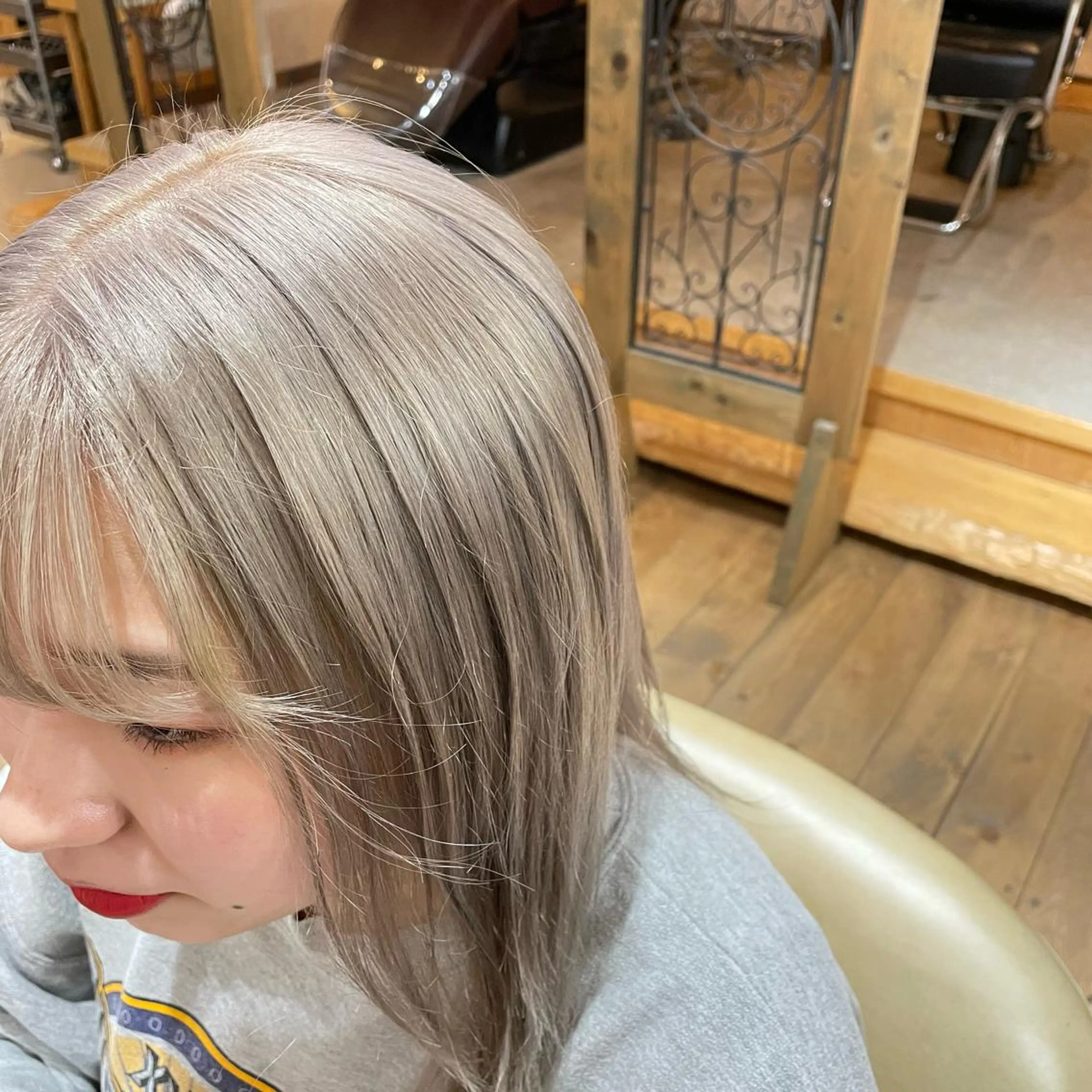 セミロング カラー ヘアカラー トリートメント 🌼🌜RIKA 🌛🌼のヘアスタイル