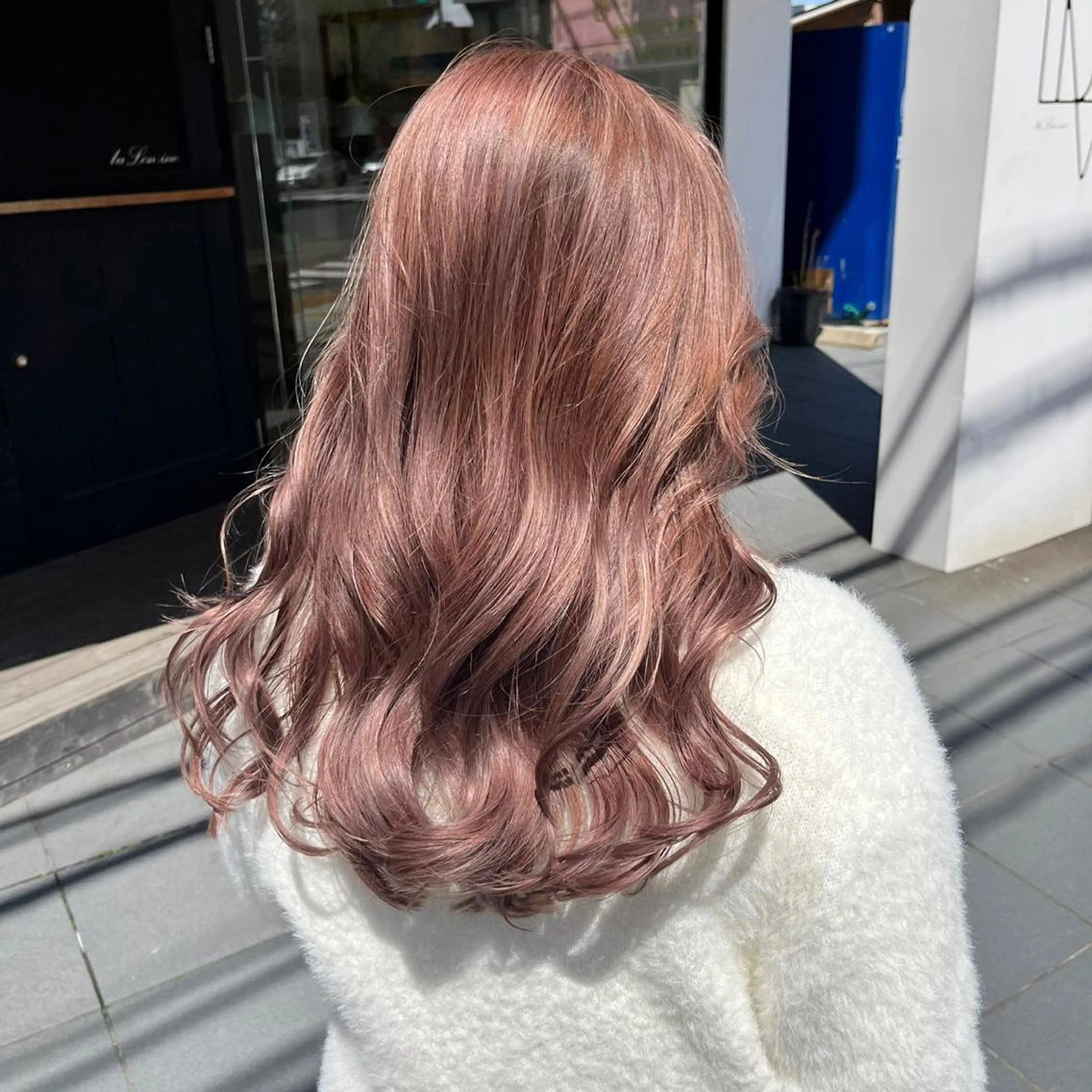 ロング カラー ショートボブ アッシュ ベージュカラー ブリーチ ケアブリーチ グレージュ 小林　遼のヘアスタイル