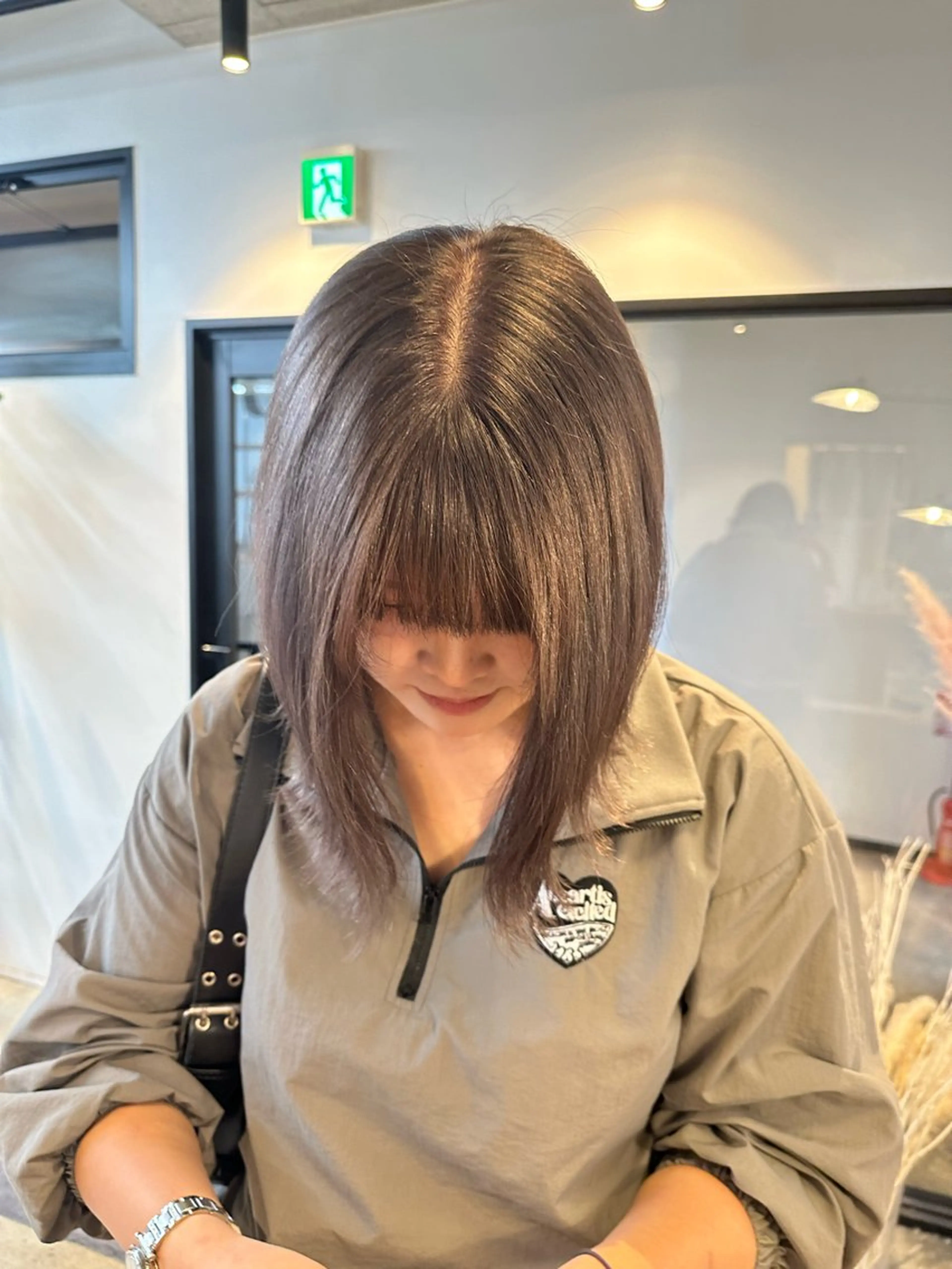 ミディアム カラー ヘアカラー トリートメント yuika .のヘアスタイル