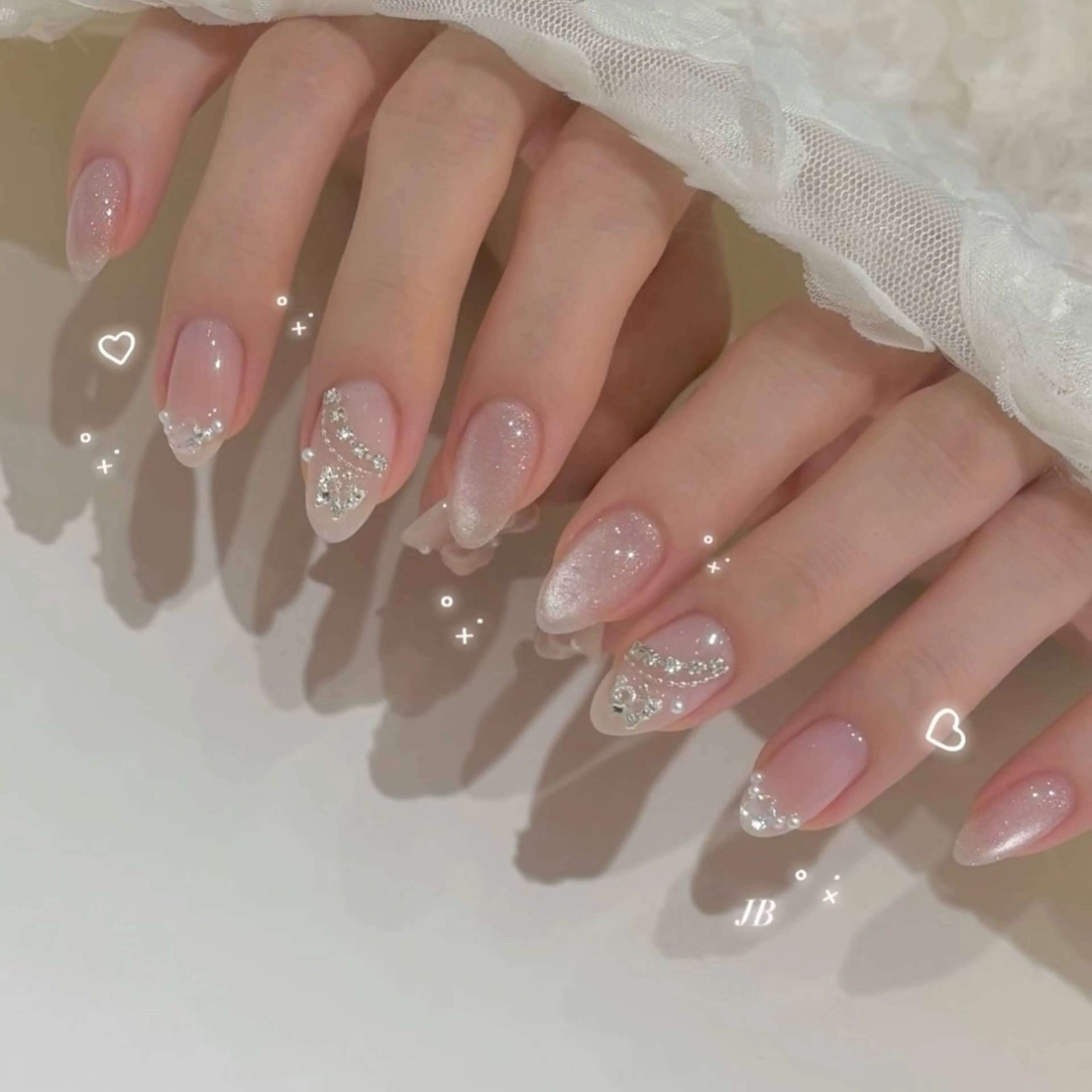 ネイル オーロラネイル チークネイル フレンチネイル グラデーション 氷ネイル・うるうるネイル 陽菜 🦋のネイルデザイン