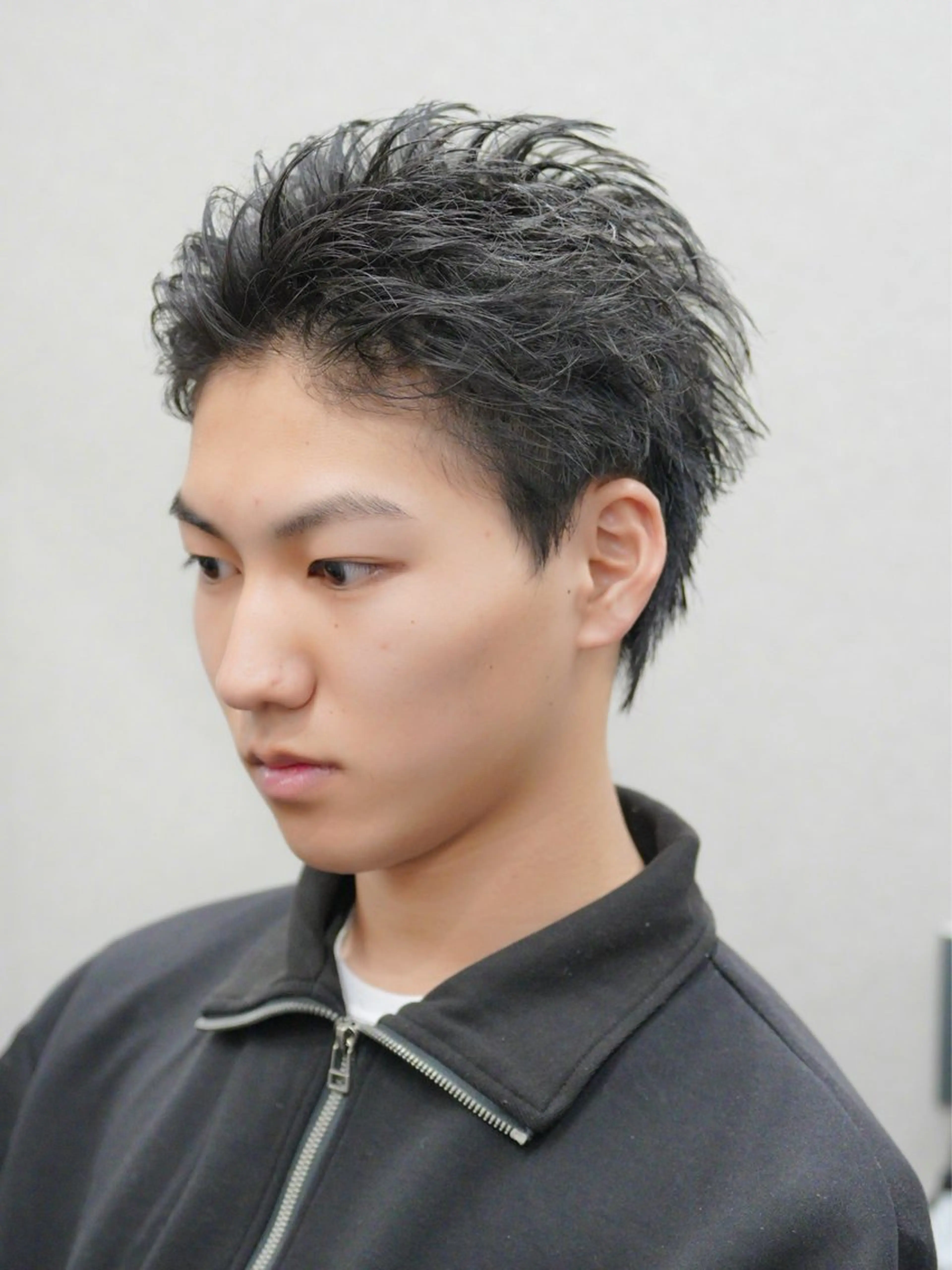 ショート パーマ メンズ メンズパーマ ツイストスパイラルパーマ スパイラルパーマ 山口 孔聖のヘアスタイル