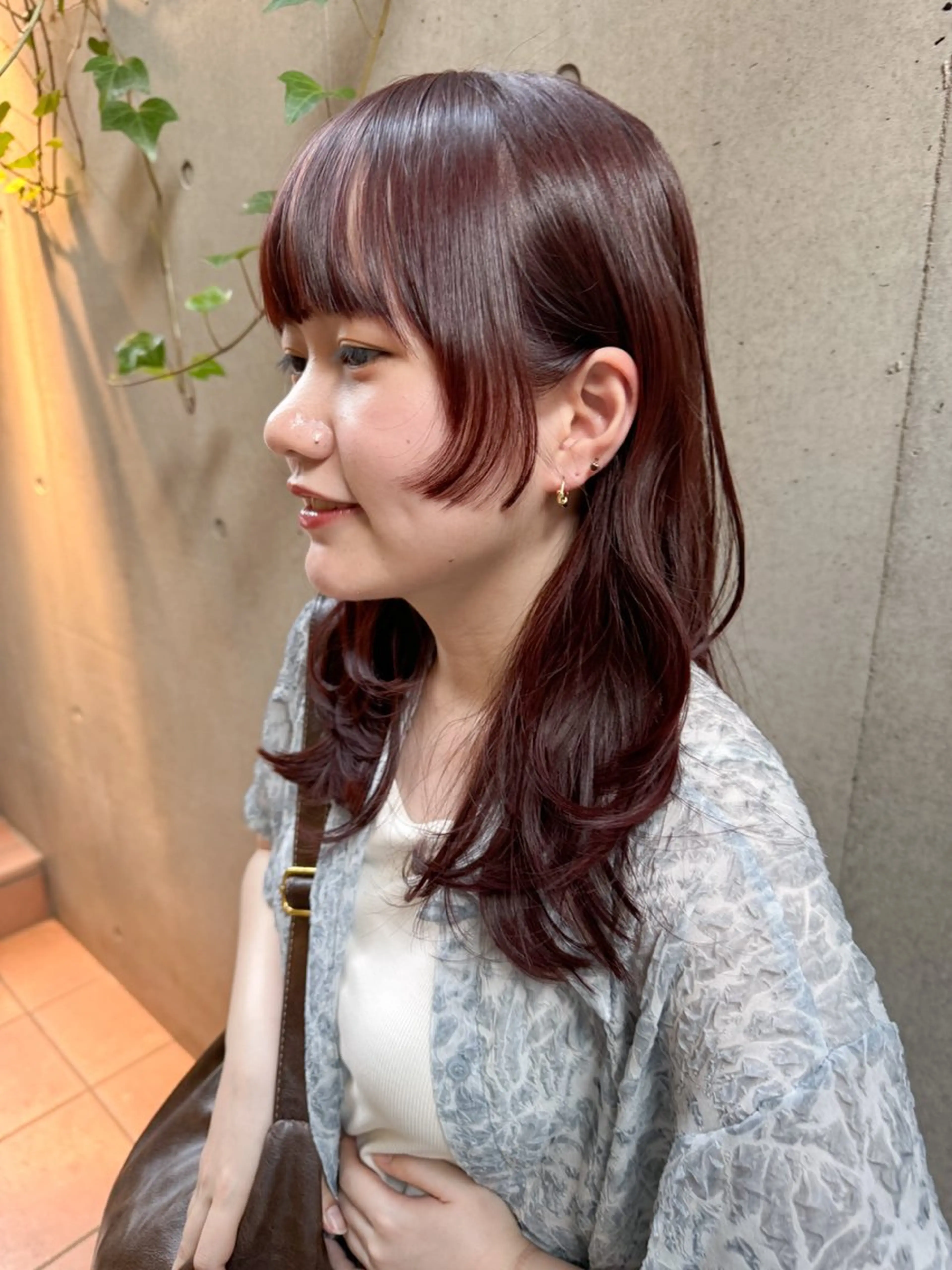 ミディアム カラー ヘアカラー 大橋 芽衣のヘアスタイル