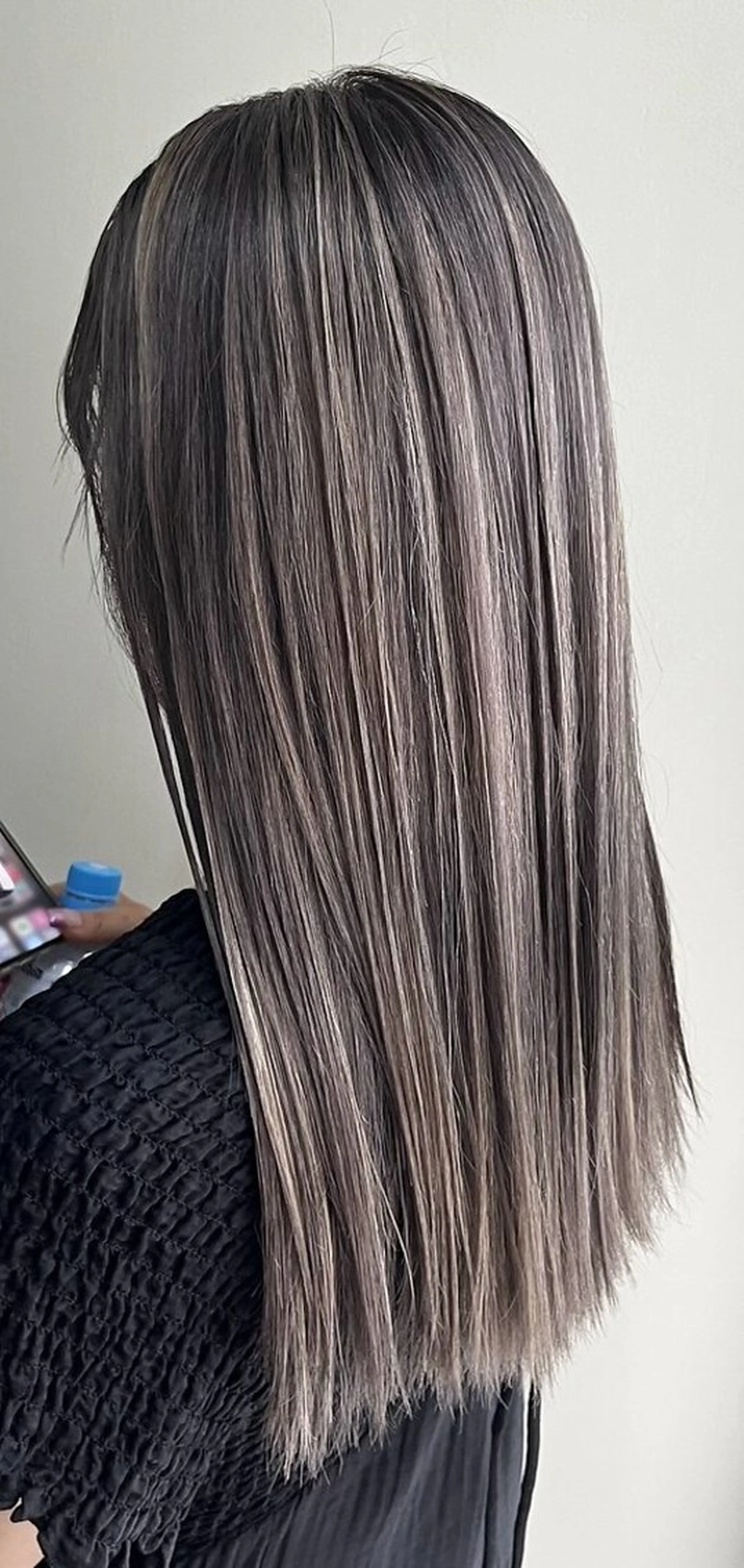 ロング カラー ショートボブ バレイヤージュ ベージュカラー デザインカラー イヤリングカラー Wカラーレイヤーカ ット⚡️CHIAKIのヘアスタイル