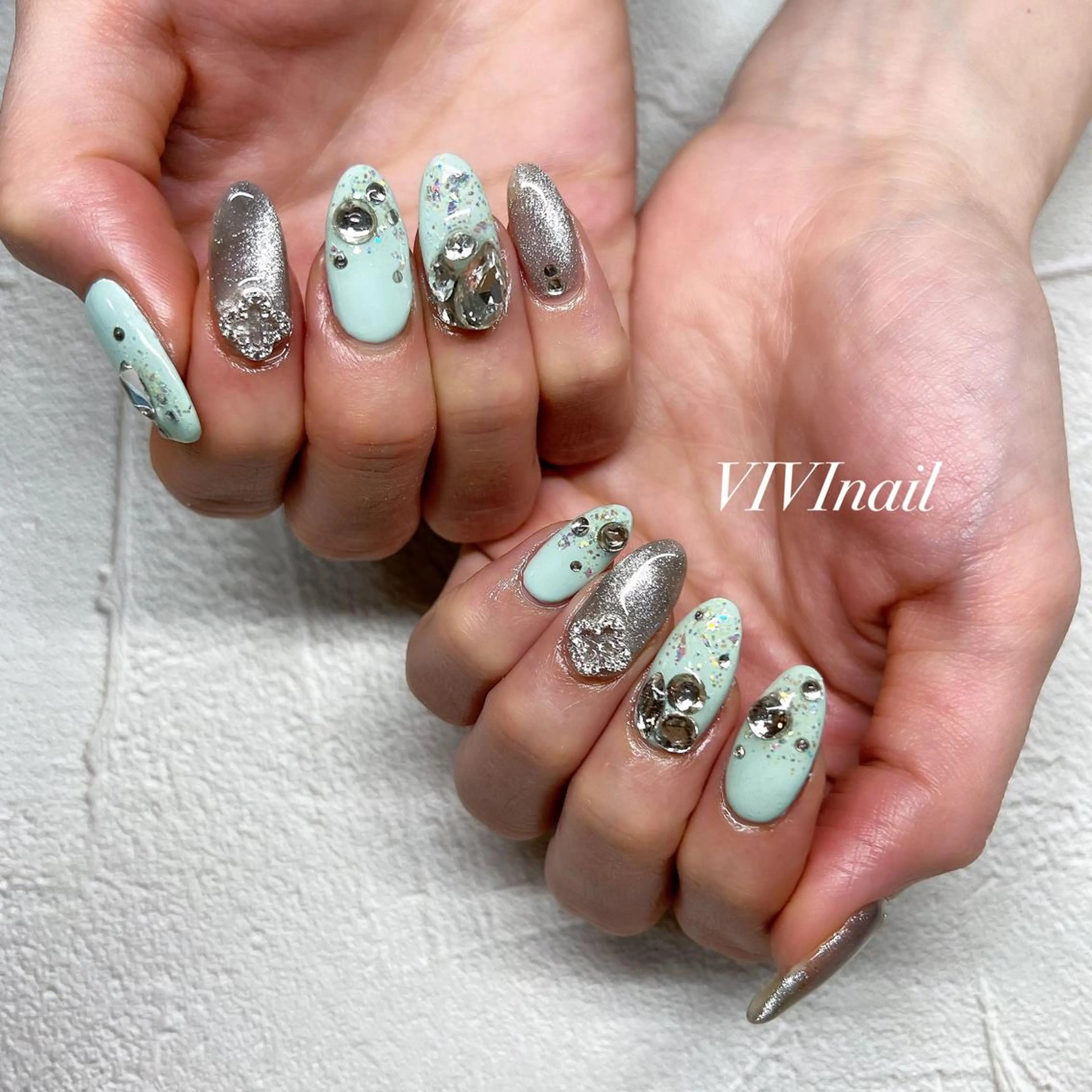 ネイル キラキラネイル パステルネイル ハンドネイル vivi nailのネイルデザイン
