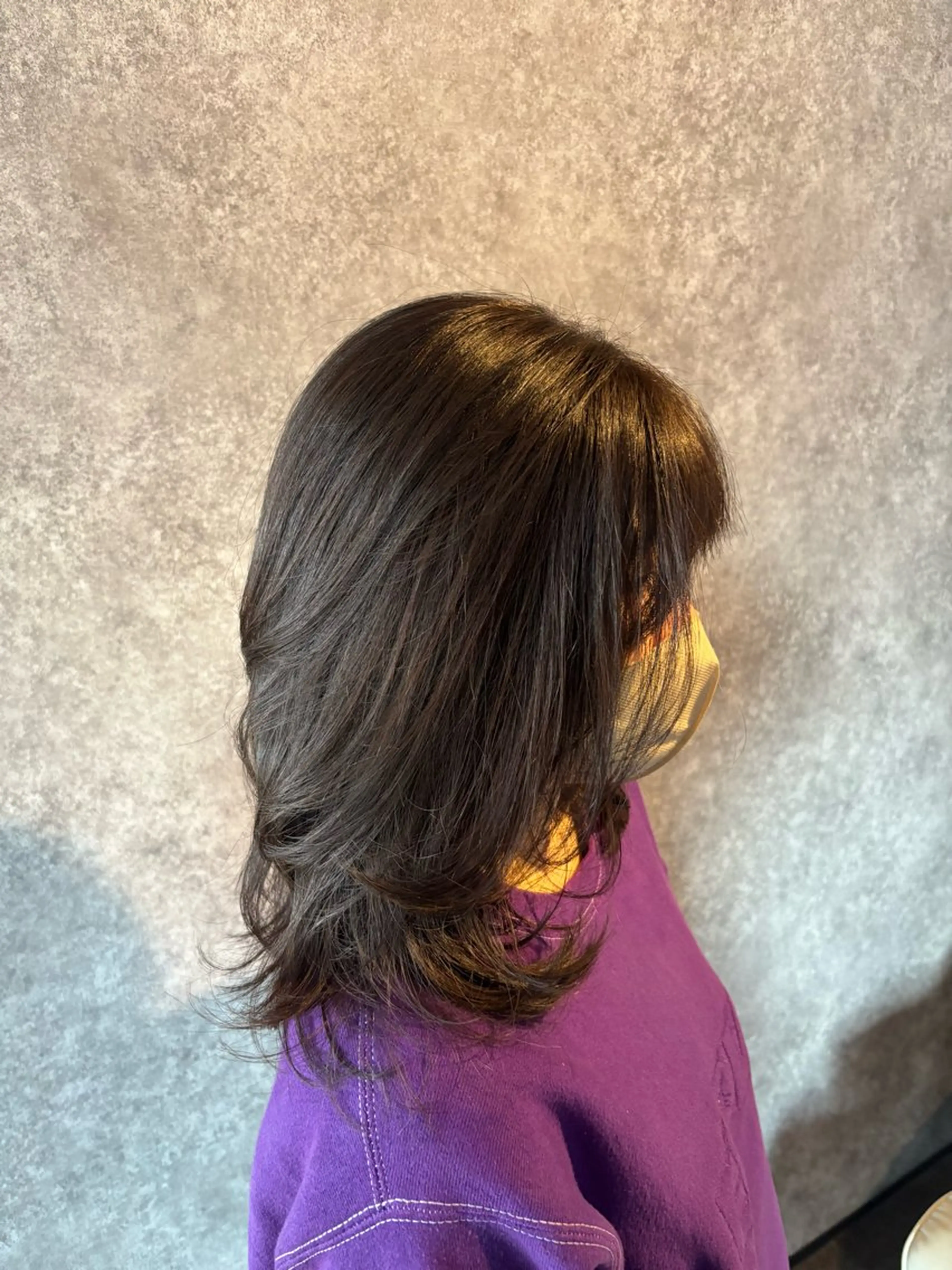 ミディアム かきあげバング レイヤーカット レディースレイヤー 特化/  紗彩のヘアスタイル