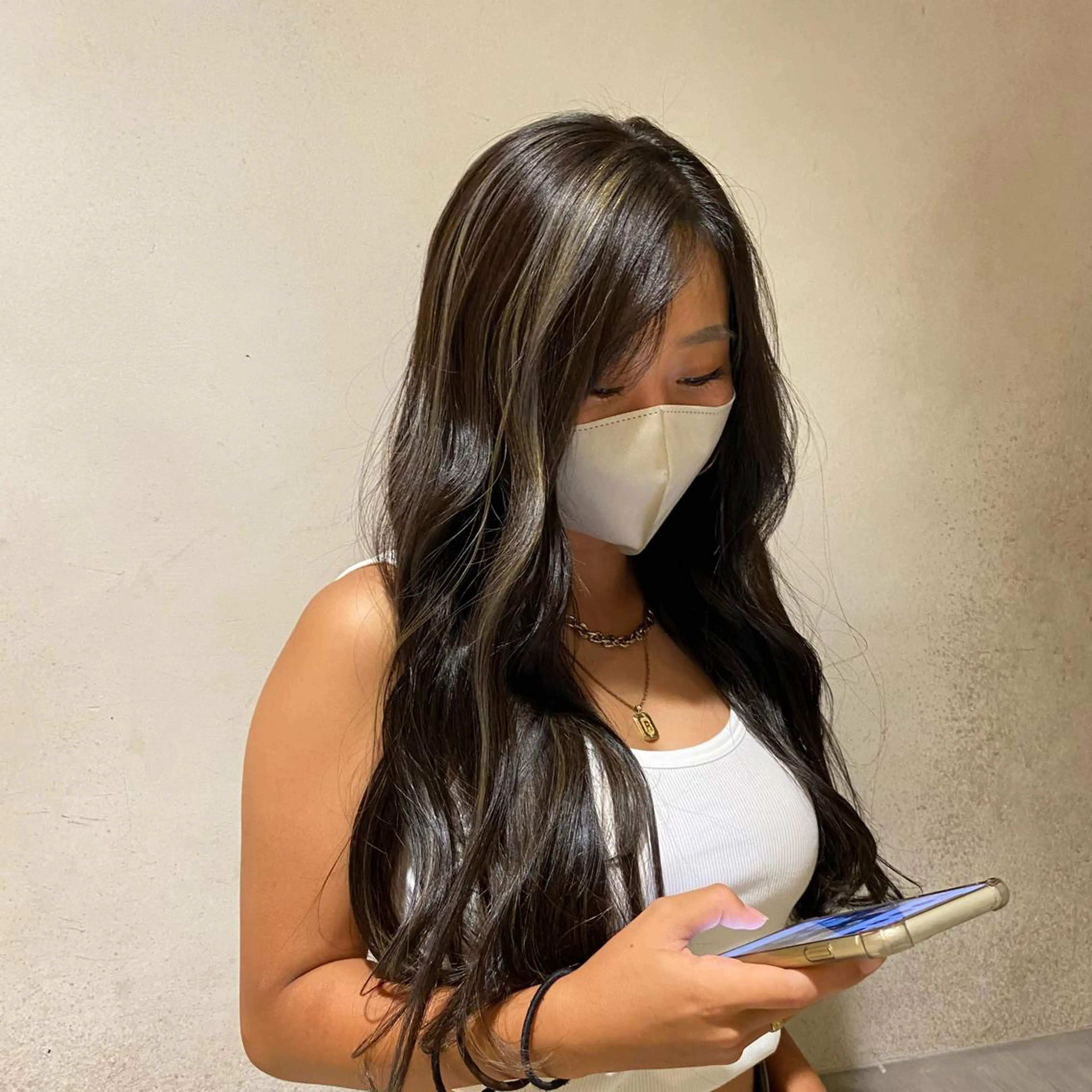 ロング ハイライト さよ 🌼西梅田美容室のヘアスタイル
