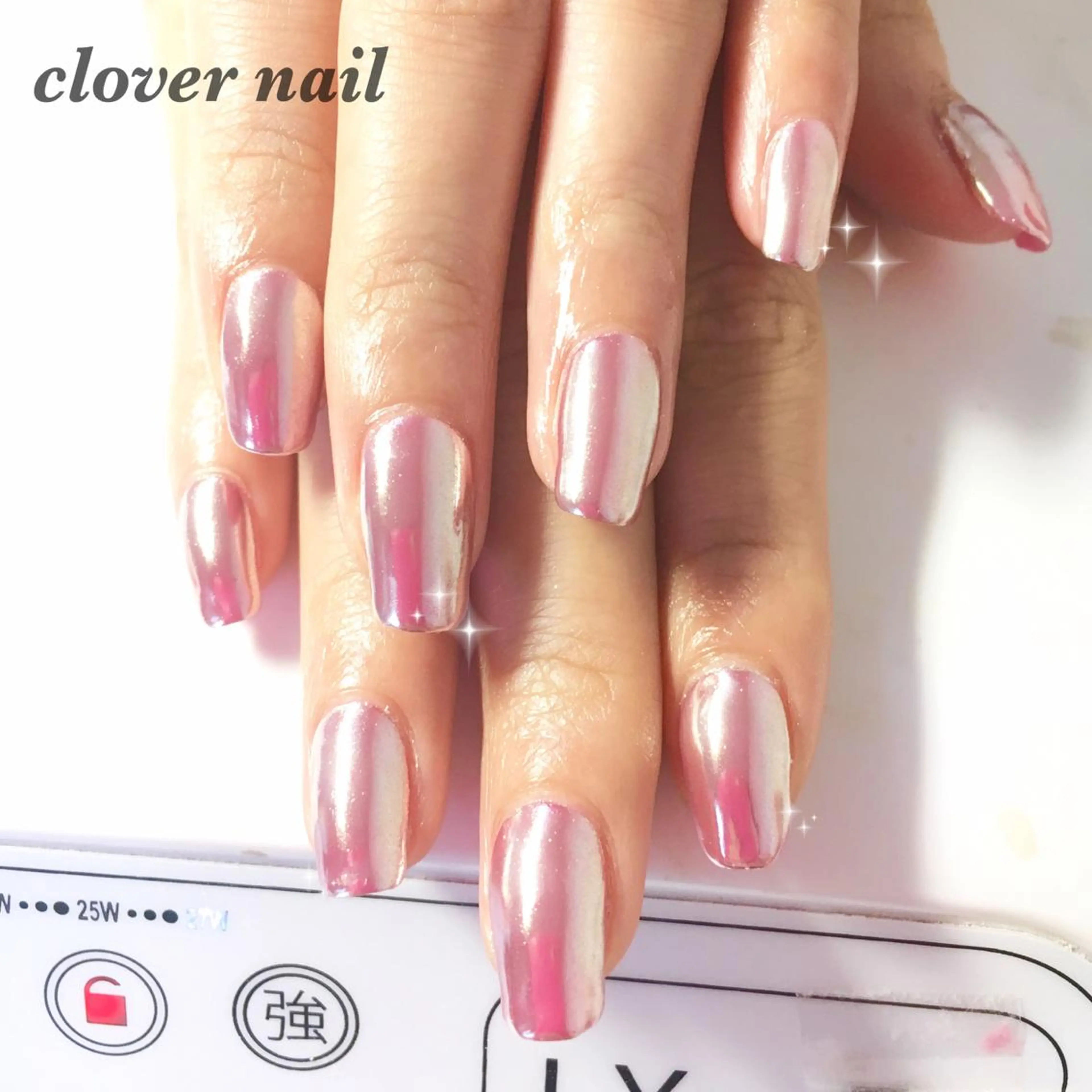 ネイル ミラーネイル clover nailのネイルデザイン