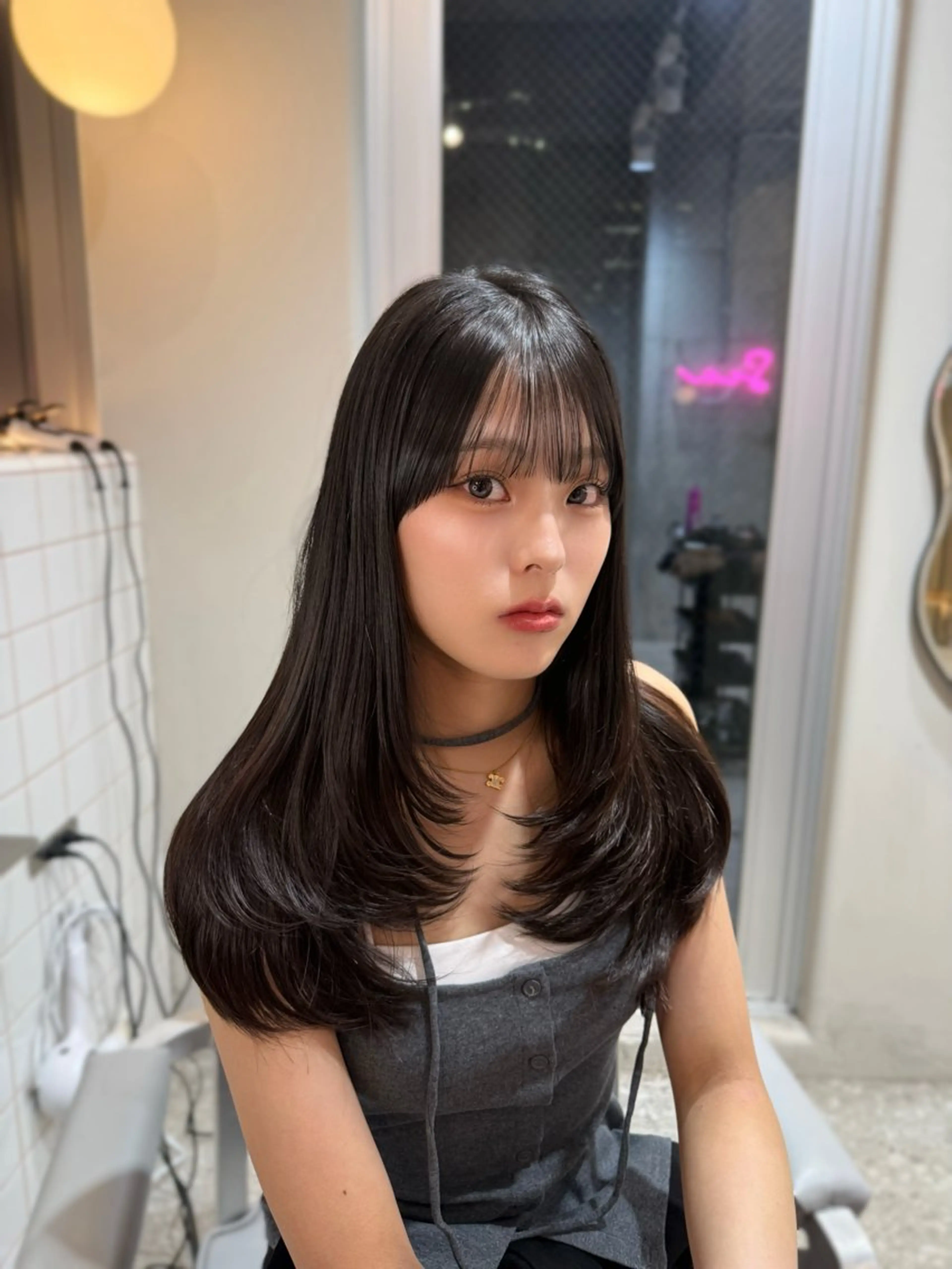 ロング 新宿/韓国風レイヤー /艶カラーRionaのヘアスタイル