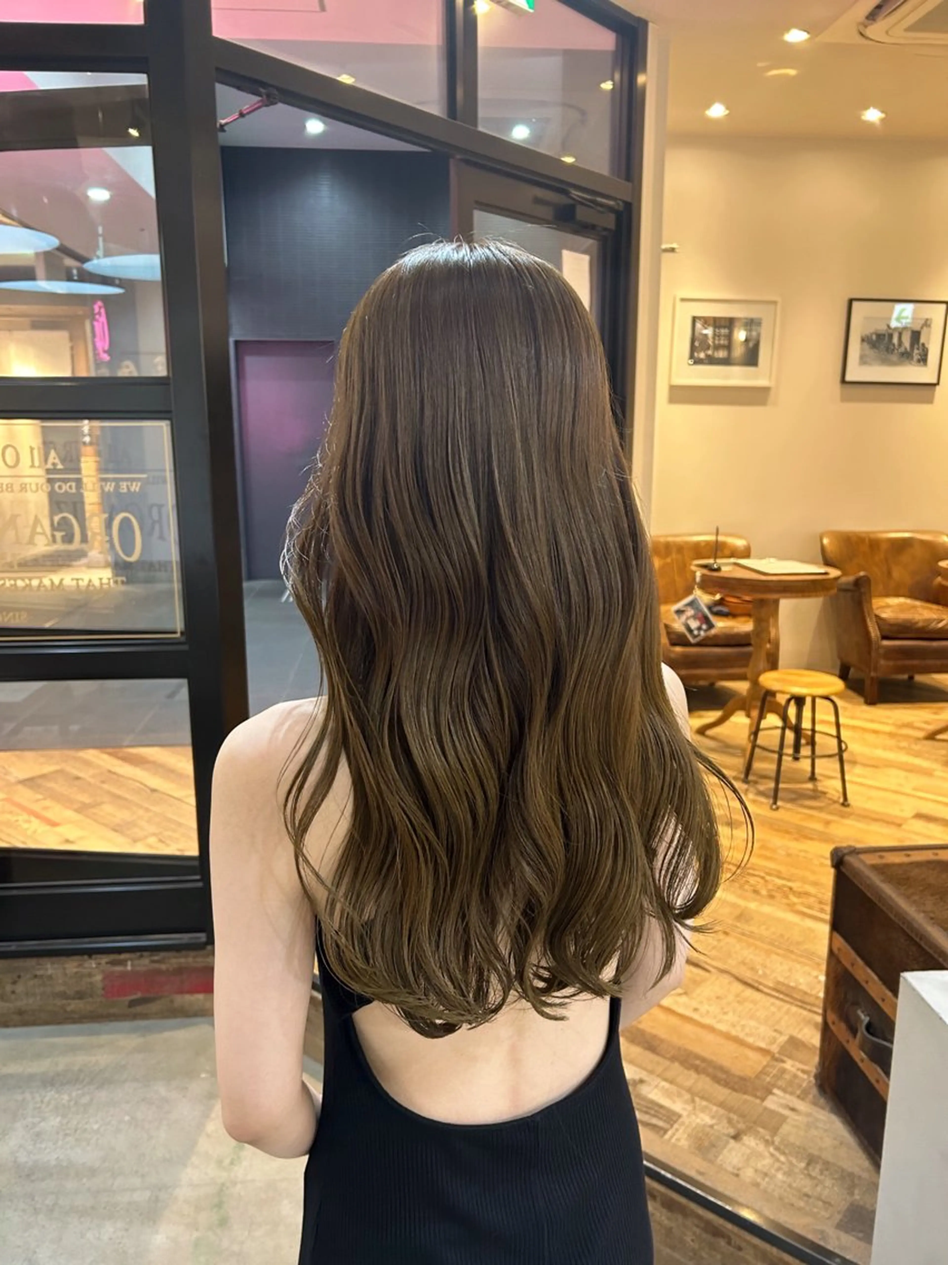 ロング カラー ベージュカラー オリーブベージュ カット ヘアカラー 透明感カラー/ 髪質改善✨️💞萌愛のヘアスタイル