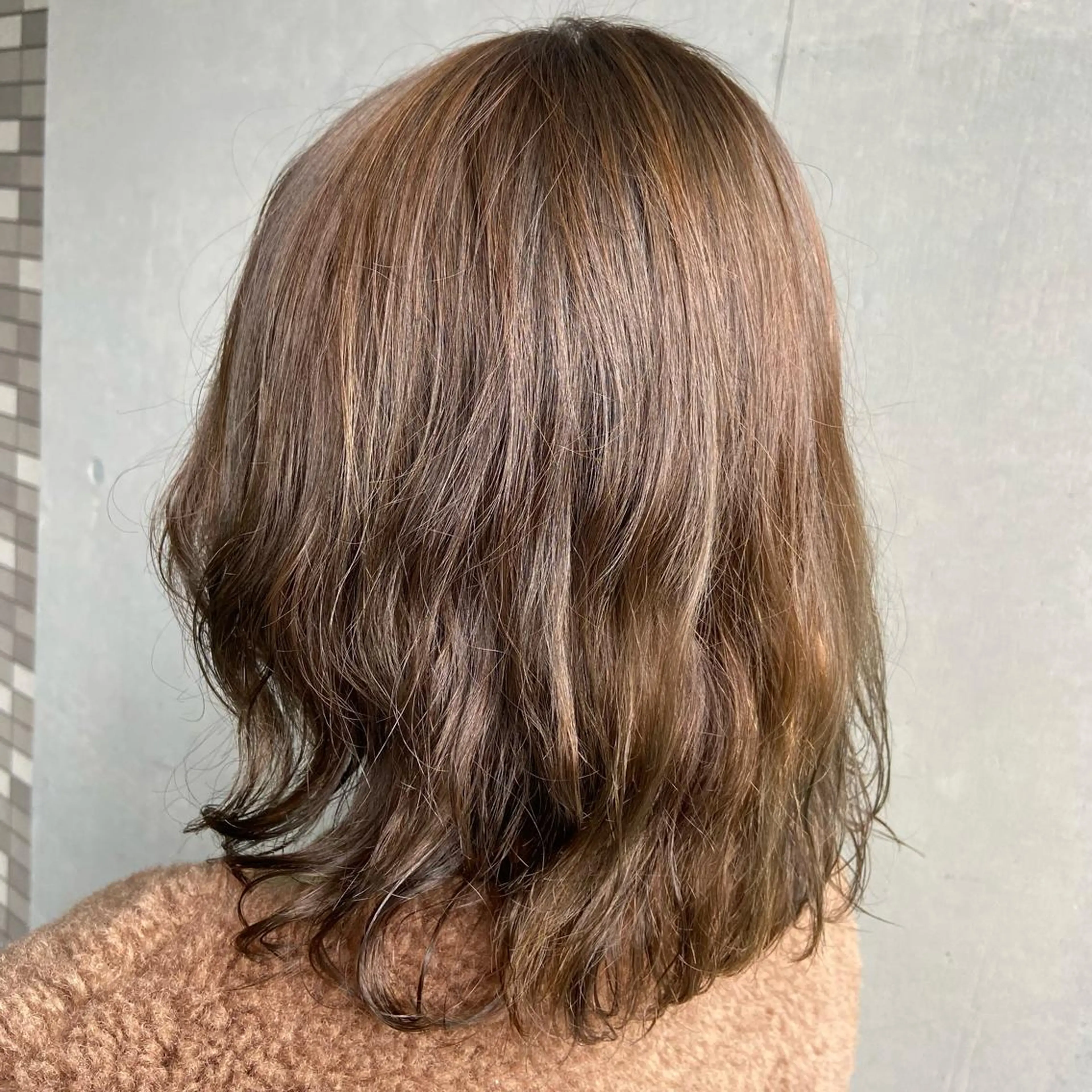 ミディアム カラー パーマ ブルーカラー 透明感カラー カット パーマ Glanzhair 🫧‪菊池柊真🫧のヘアスタイル