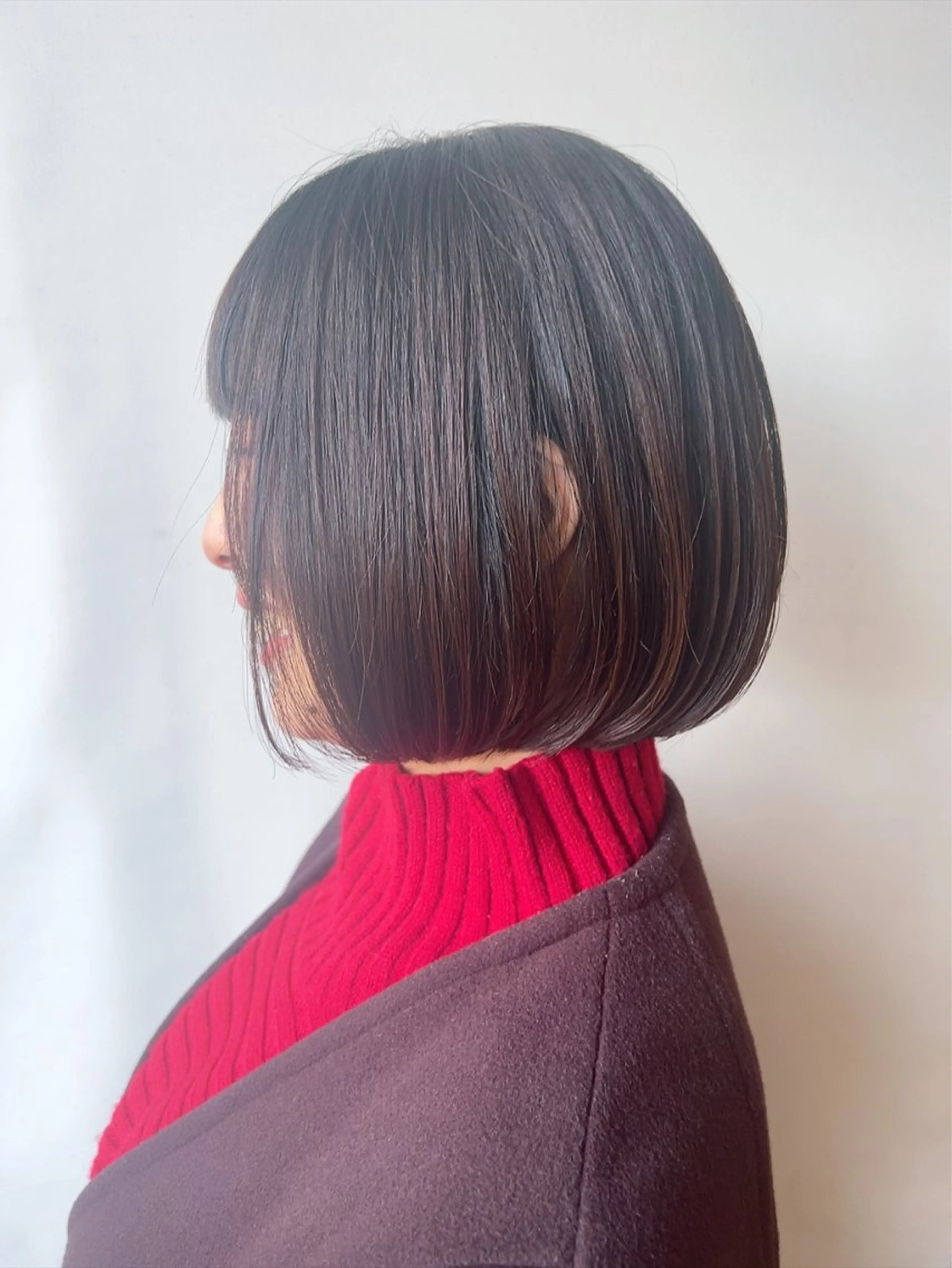 ショート 丸みショート ショートヘア morio from london所属・松岡彩華 ボブ /グレージュのヘアスタイル