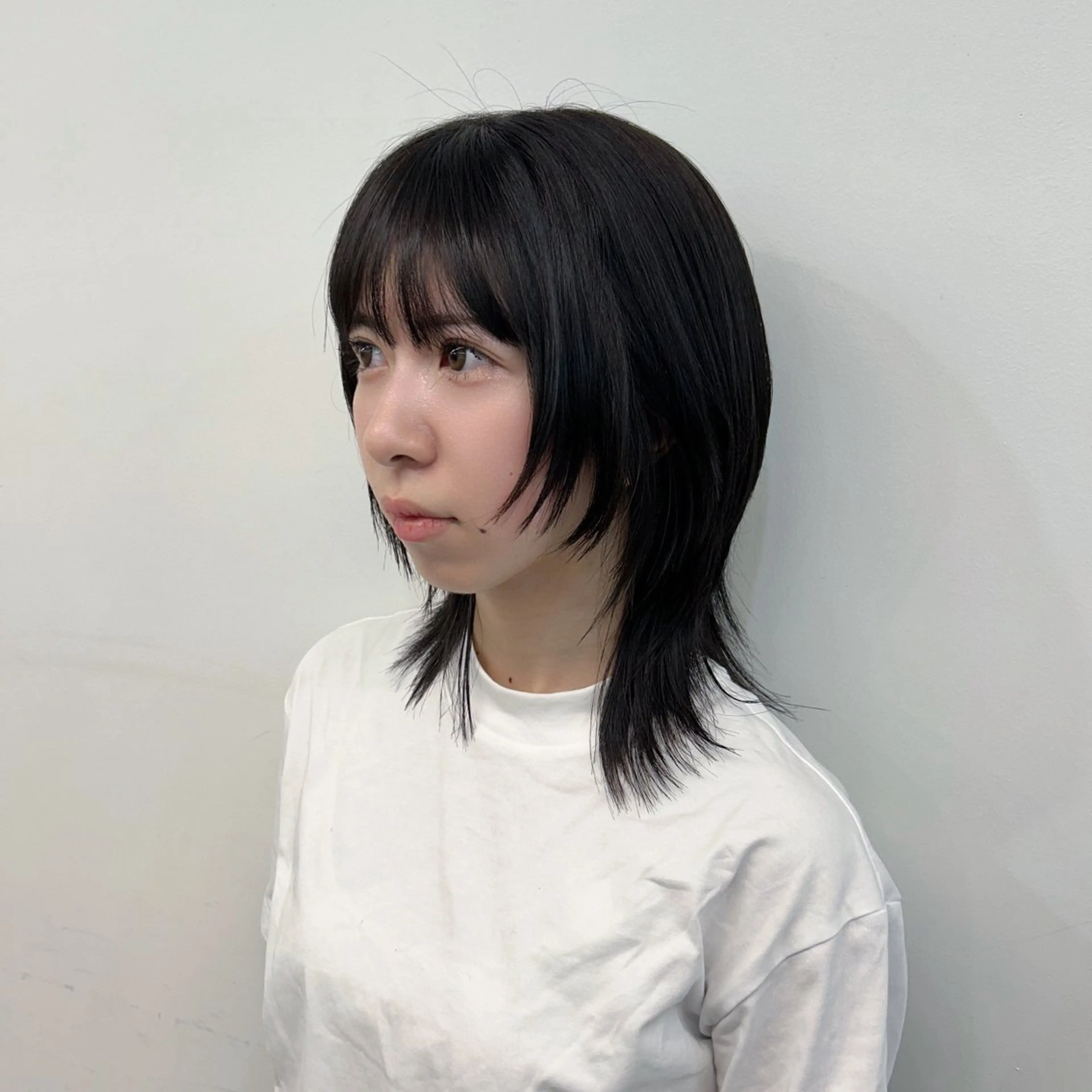 ミディアム ハッシュカット Assort Osaka所属・Morimoto Laryaのヘアスタイル