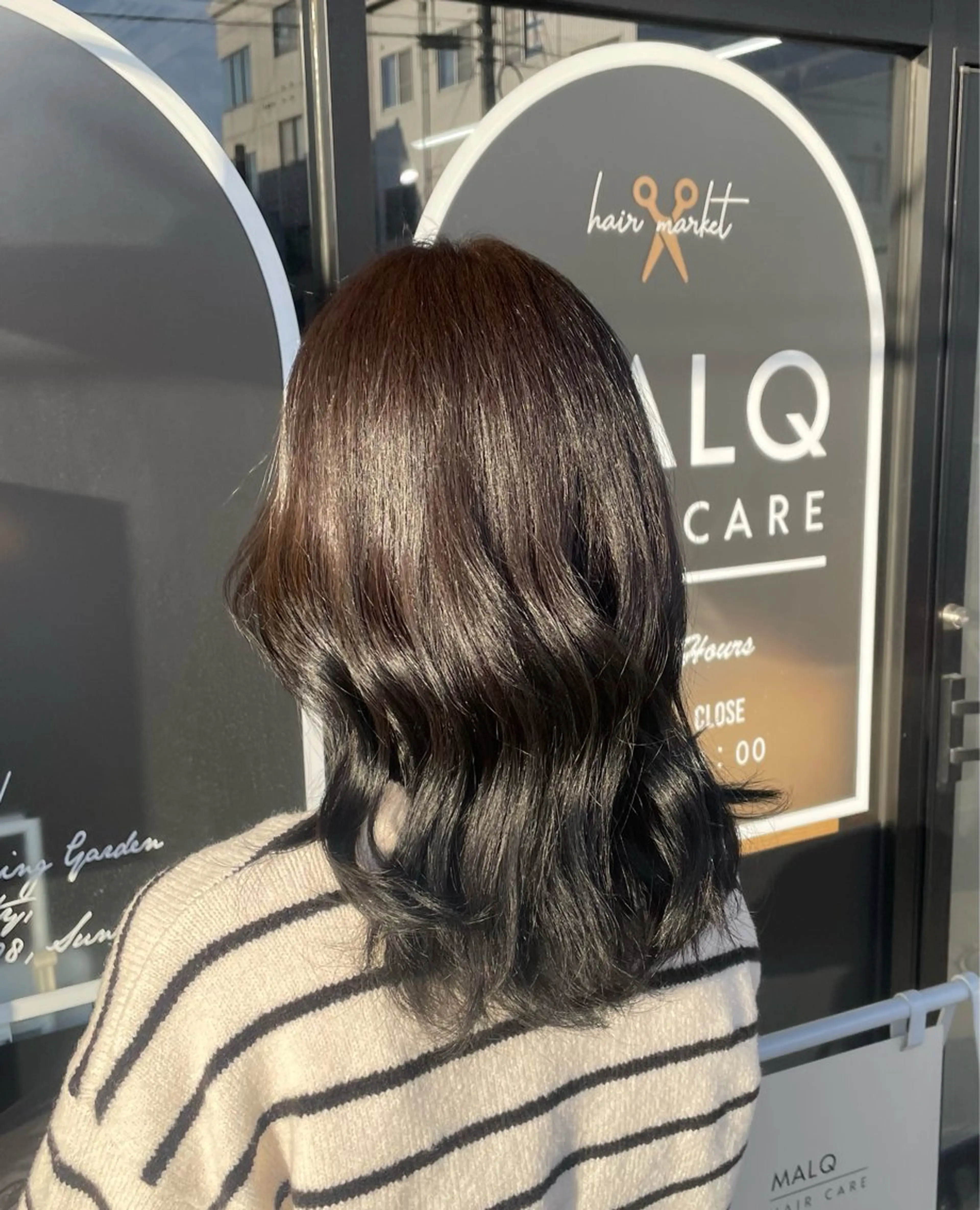 カラー 見奈美 凜のヘアスタイル
