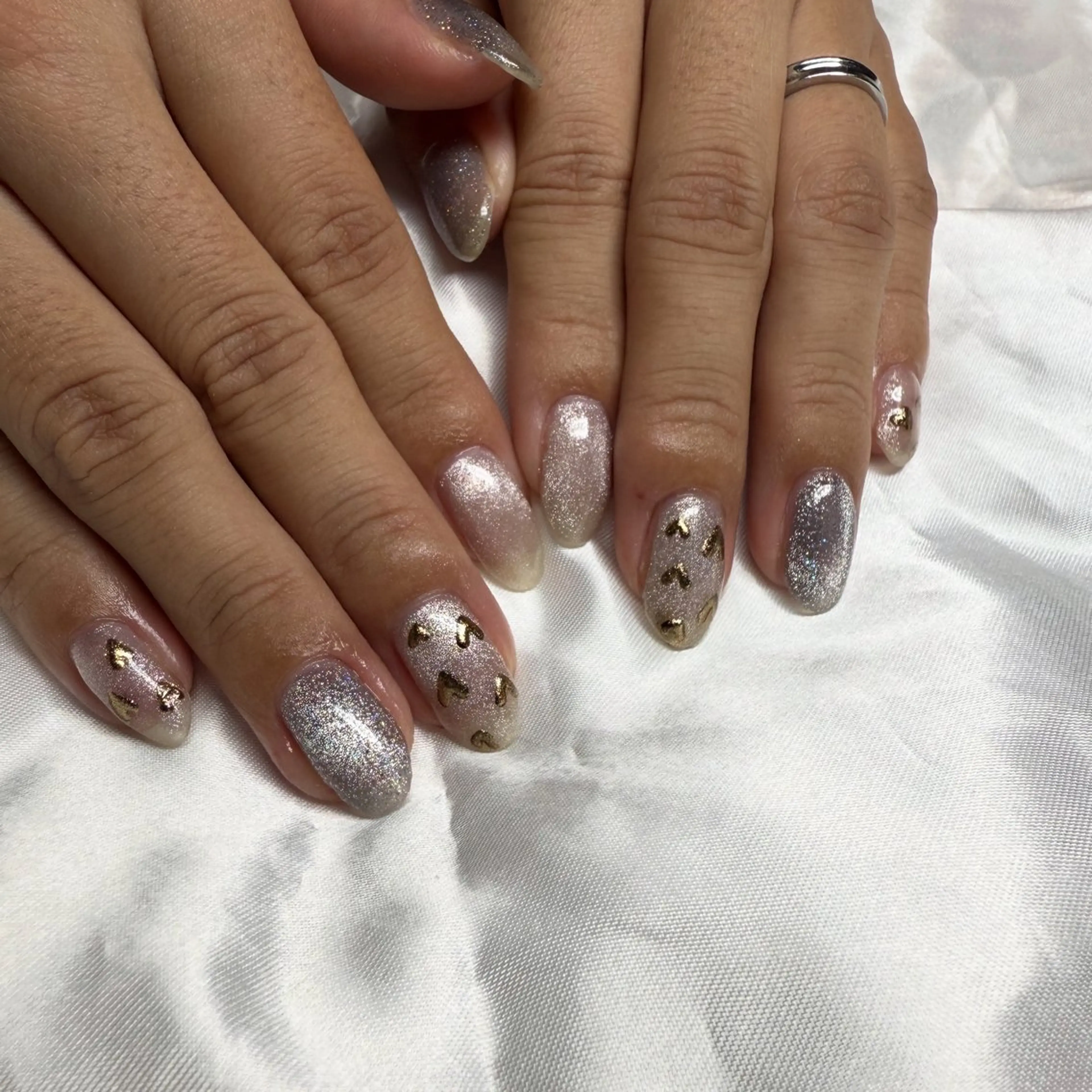 ネイル ハート ミラーネイル ハンドネイル bylily yuriのネイルデザイン