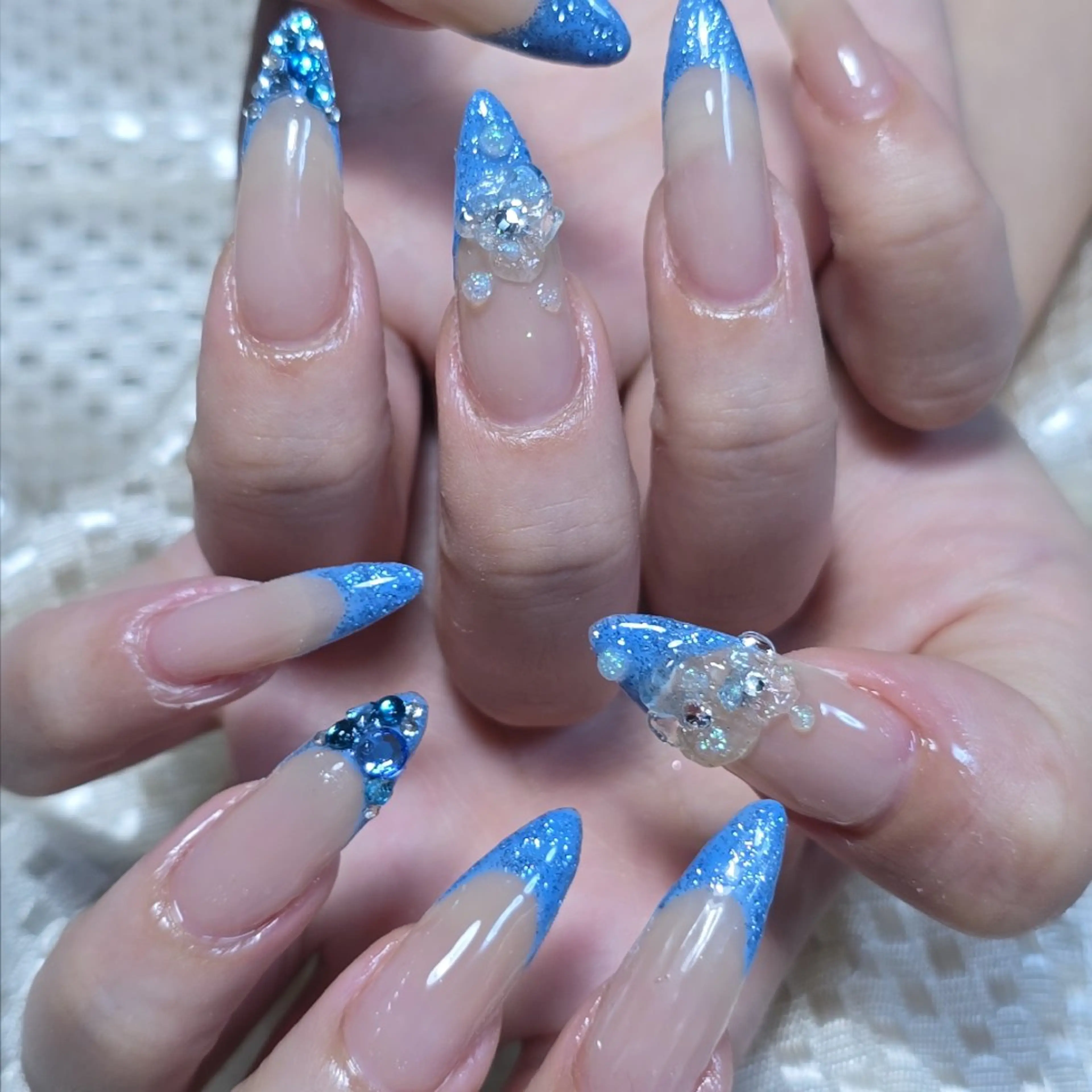 ネイル ブルー フレンチネイル もる nail‪🌱‬のネイルデザイン