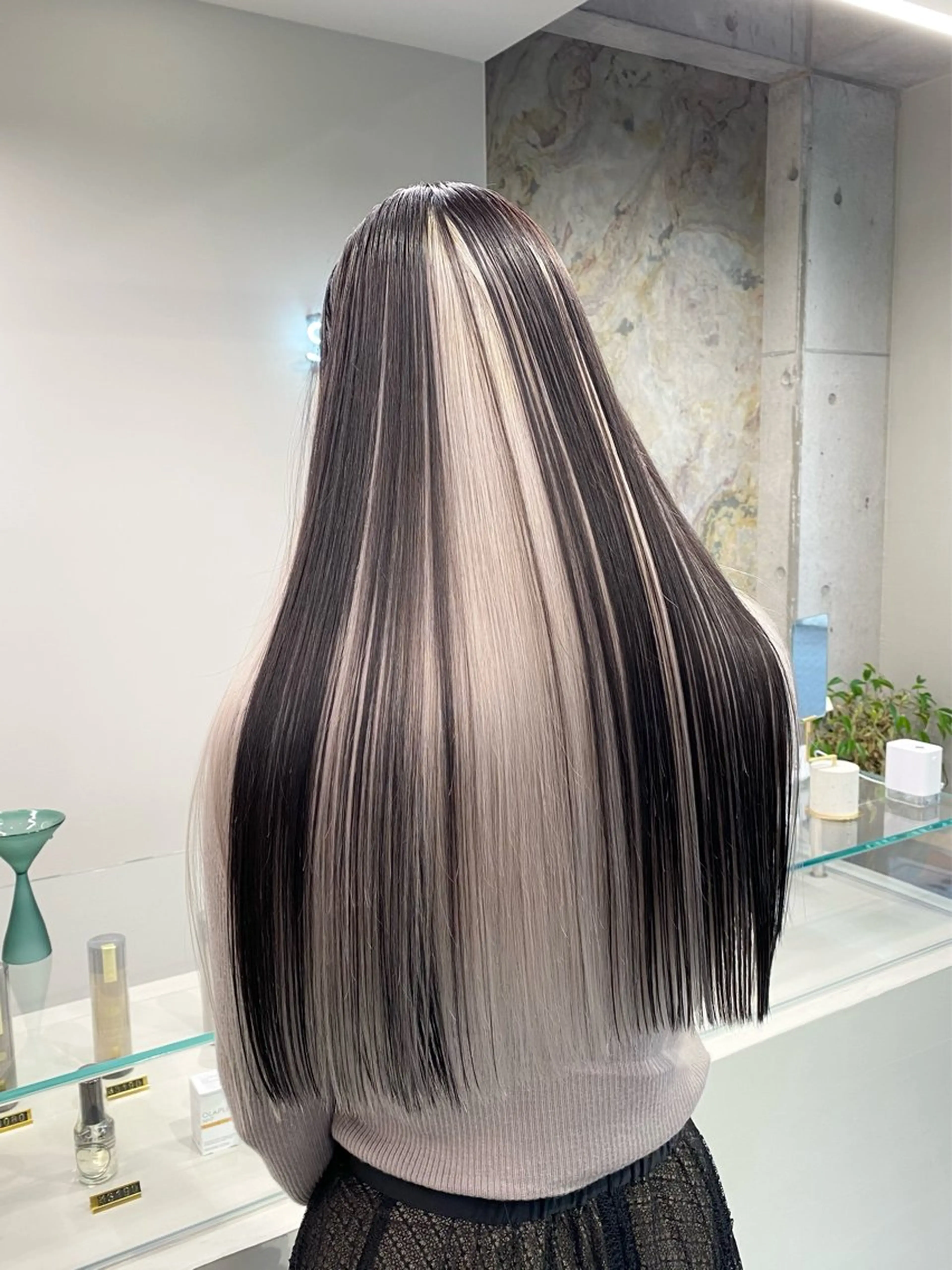 ロング カラー ヘアアレンジ ヘアカラー 原宿・デザインカラー YUI🤍ྀིのヘアスタイル
